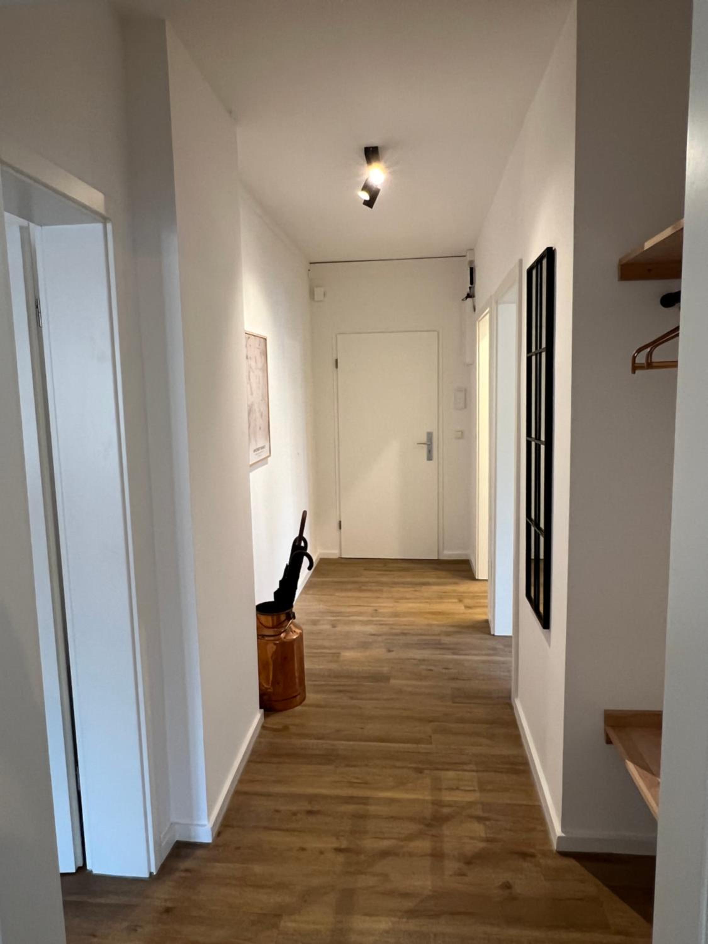 Apartment Kranich mit 3 Zimmern, top Infrastrukturlage HH Langenhorn, nähe Airport, Boxspringbetten und Arbeitsplätzen mit Glasfaser WLAN