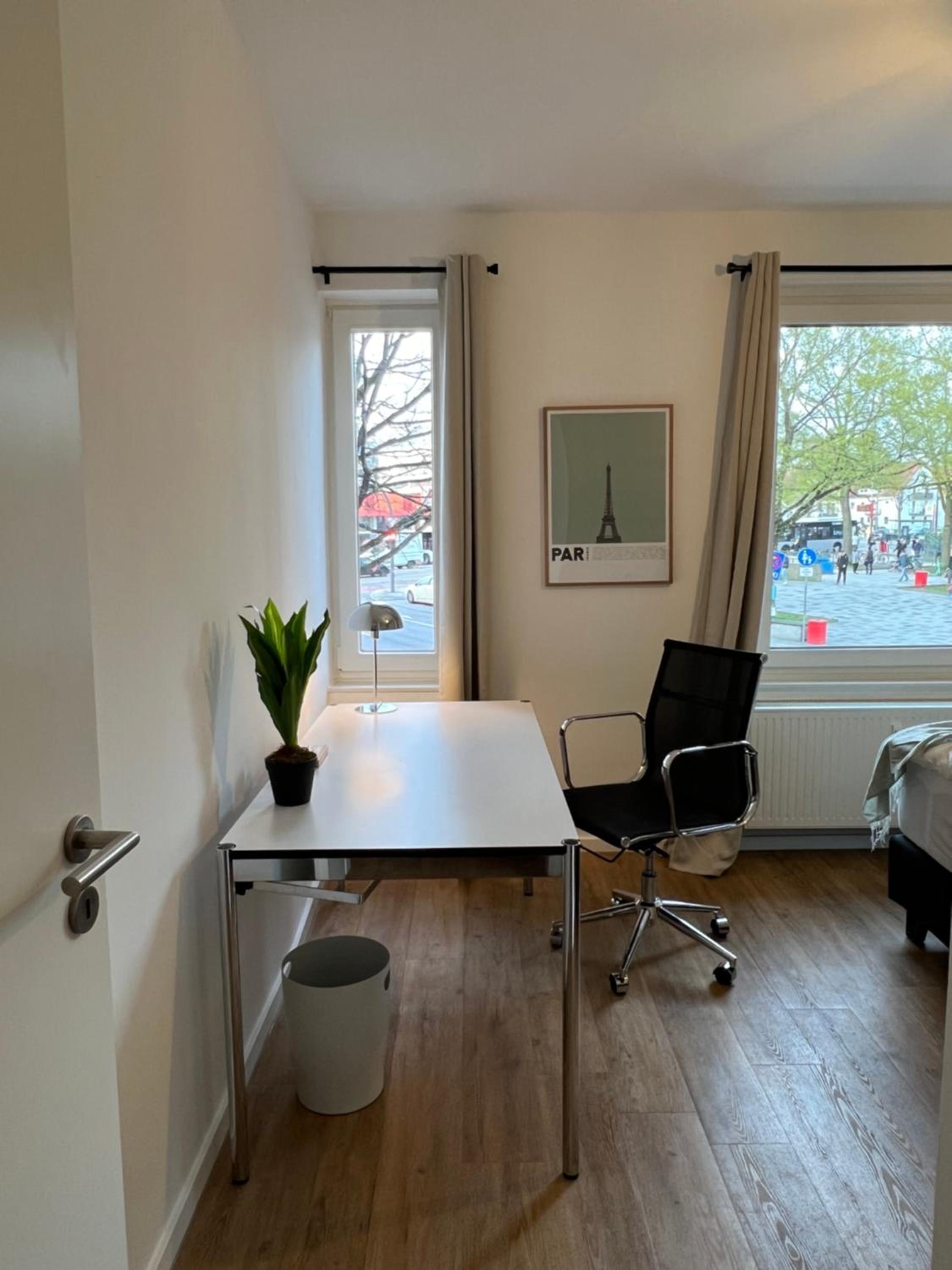 Apartment Kranich mit 3 Zimmern, top Infrastrukturlage HH Langenhorn, nähe Airport, Boxspringbetten und Arbeitsplätzen mit Glasfaser WLAN