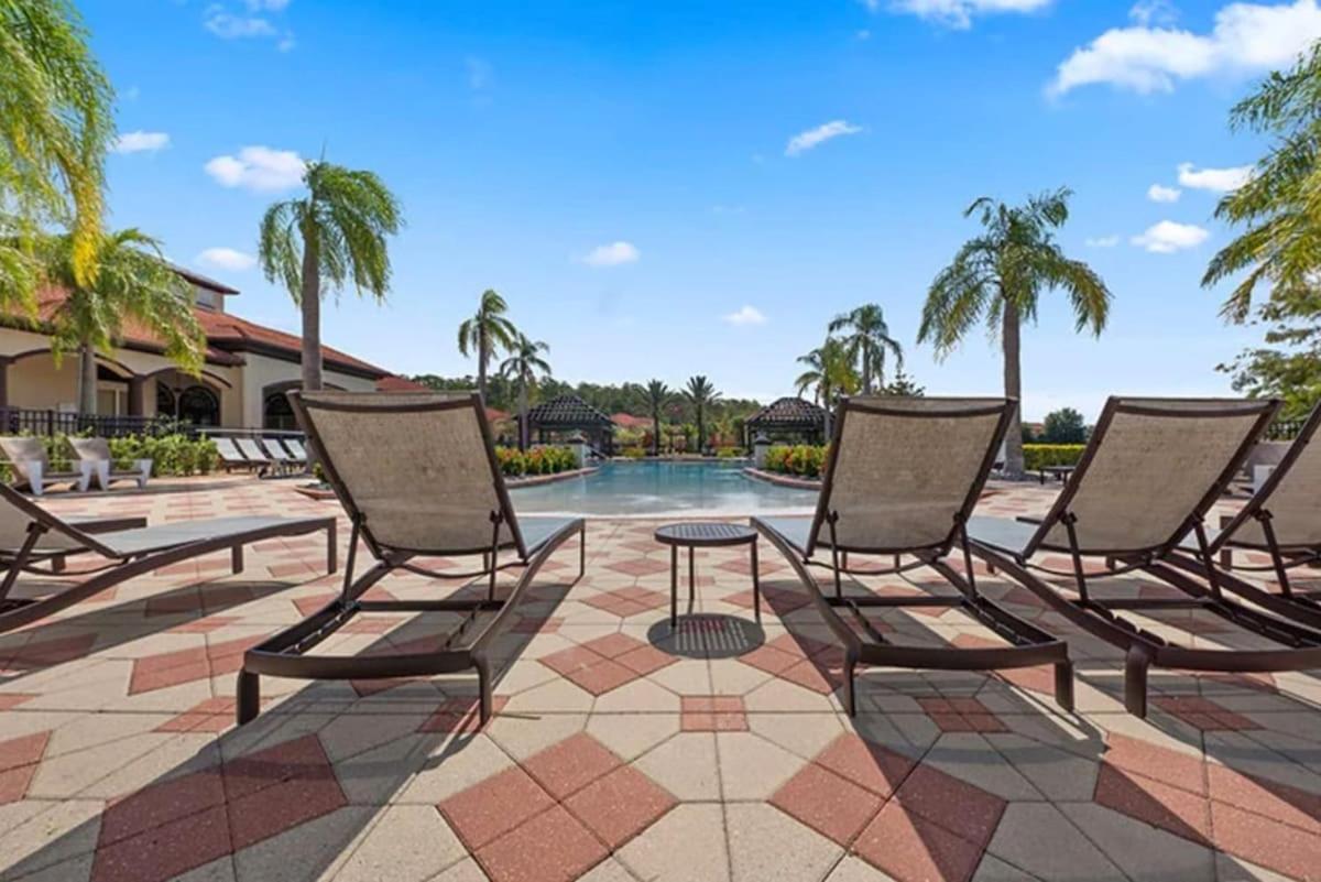 Stunning LAKE VIEW, Big Pool Area with CDC Standards #6BV507