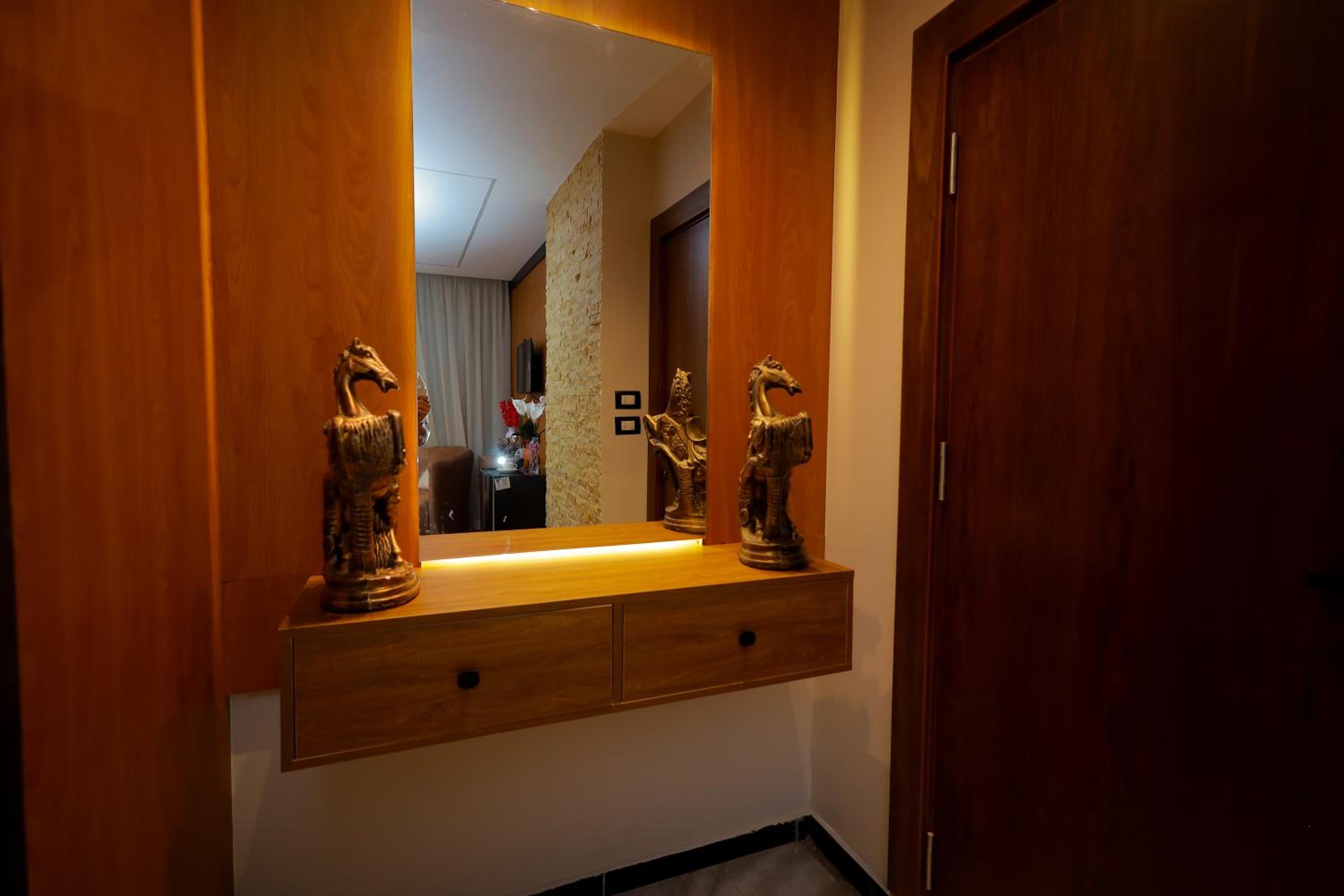 The Muse Pyramids INN