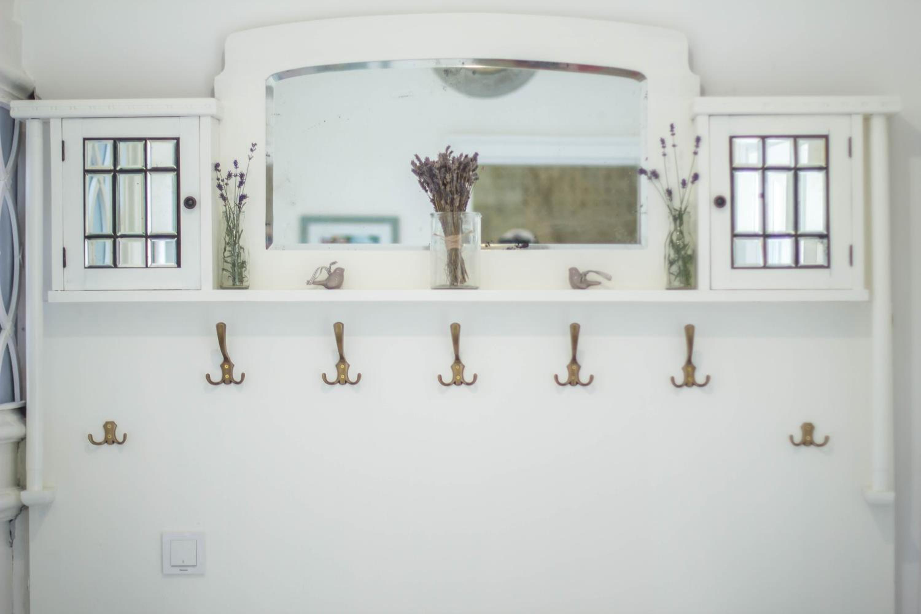 Lion's Bridge boutique 2BDRM apt, top center gem