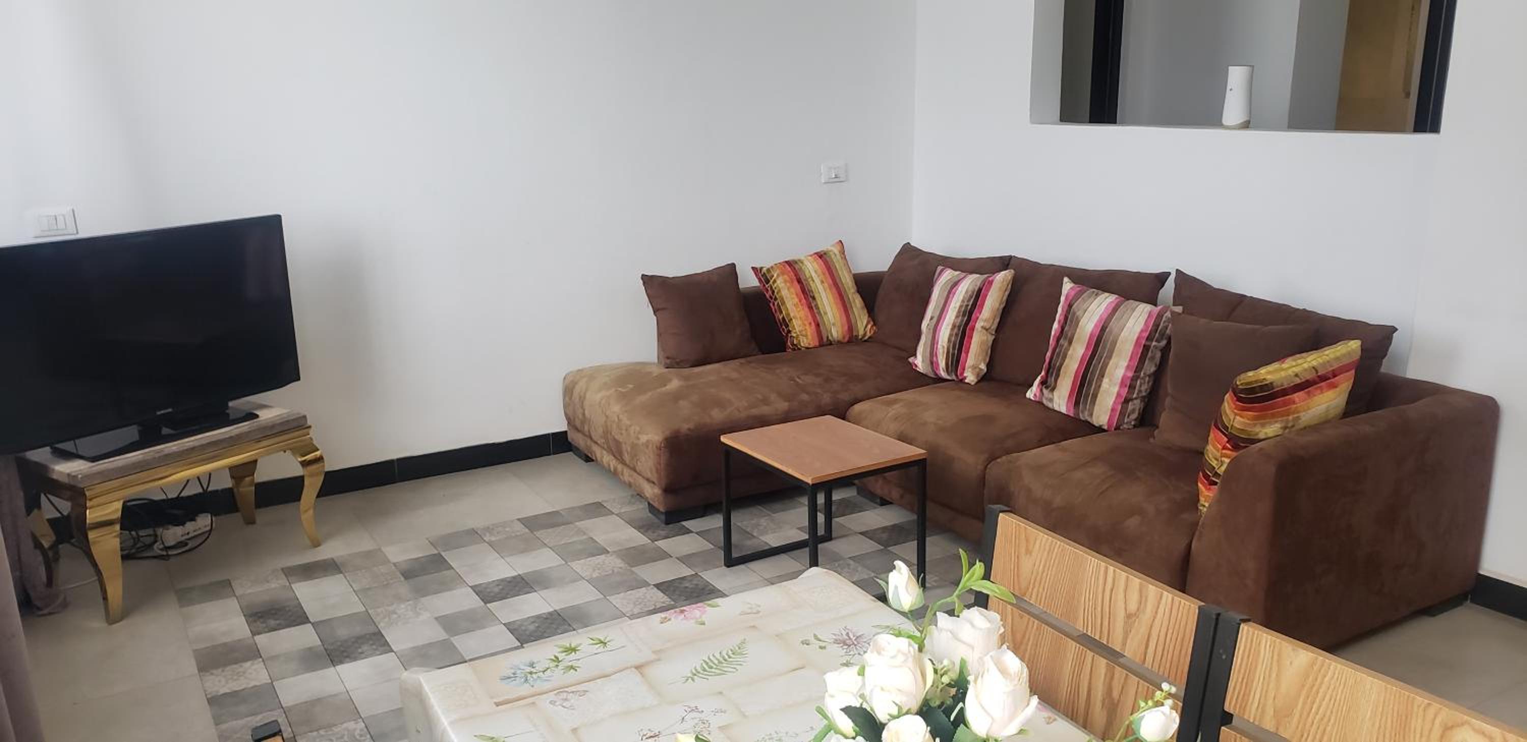YOLE Furnished Apartments