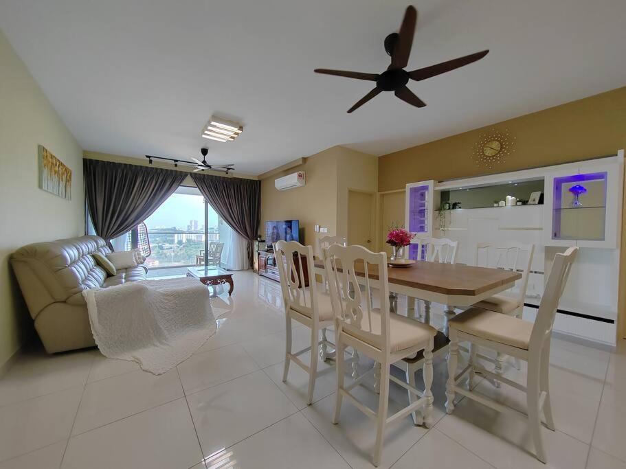 YOU 1272sqft 3 Bed-Room Unit with Netflix WiFi photo 1