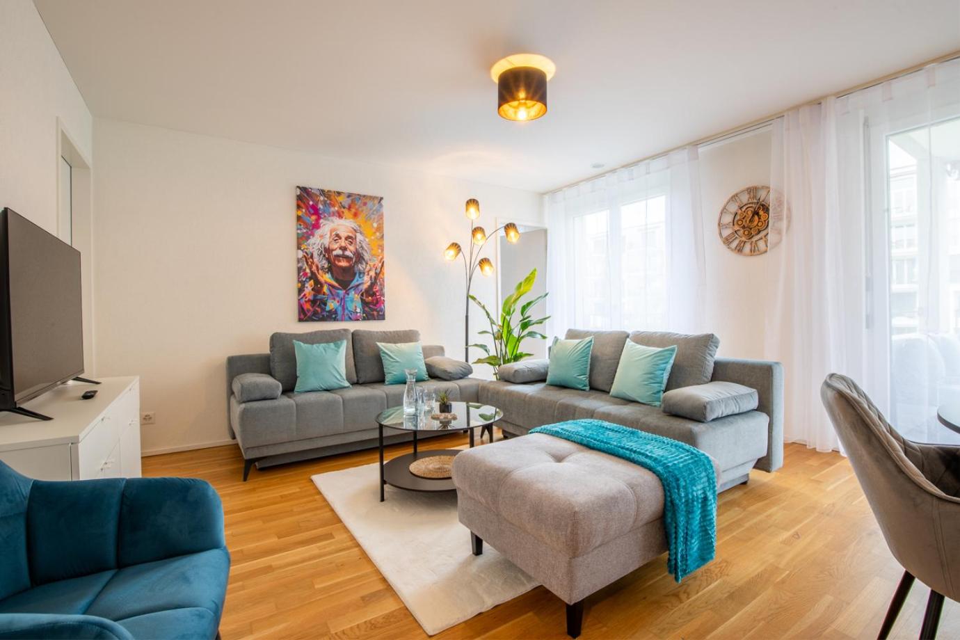 Special EiNSTEiN IIV Apartment, Messe Kleinbasel 10-STAR