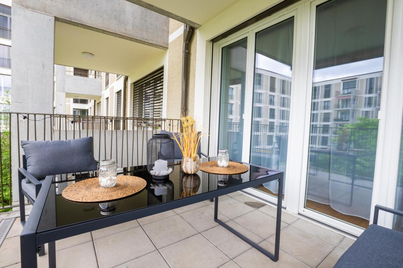 Special EiNSTEiN IIV Apartment, Messe Kleinbasel 10-STAR