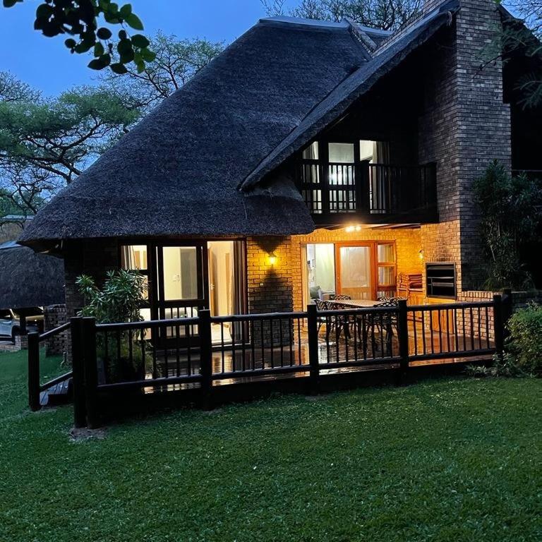 Hazyview Vacations - Kruger Park Lodge - Luxury Inyamatane Chalets - Property Image 45