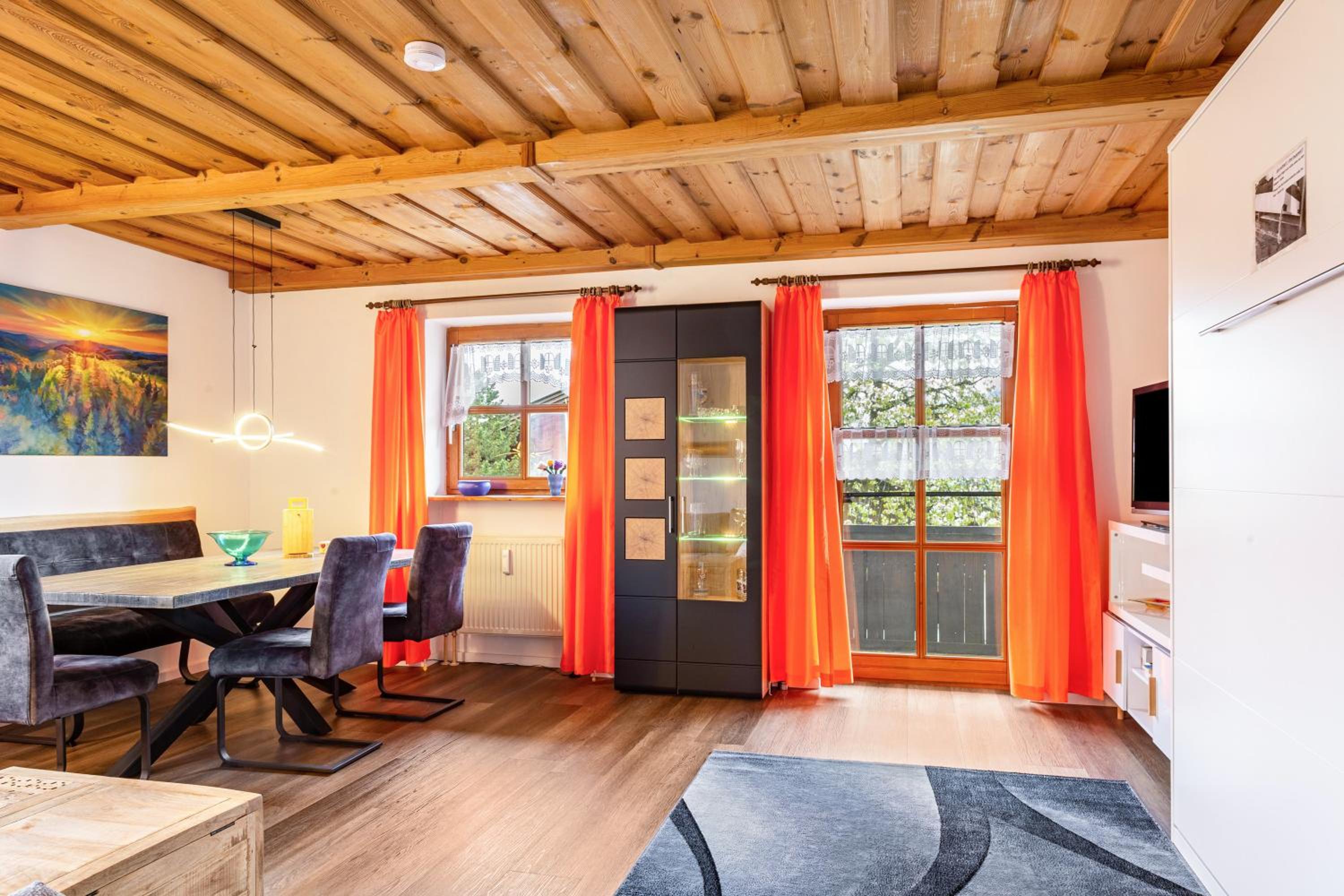 Komfortwohnung mit Pool und Sauna