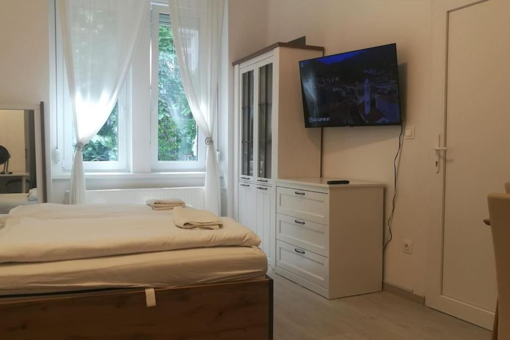 BELIZ2 AC NEW Cozy Apartment in the City Center view 4
