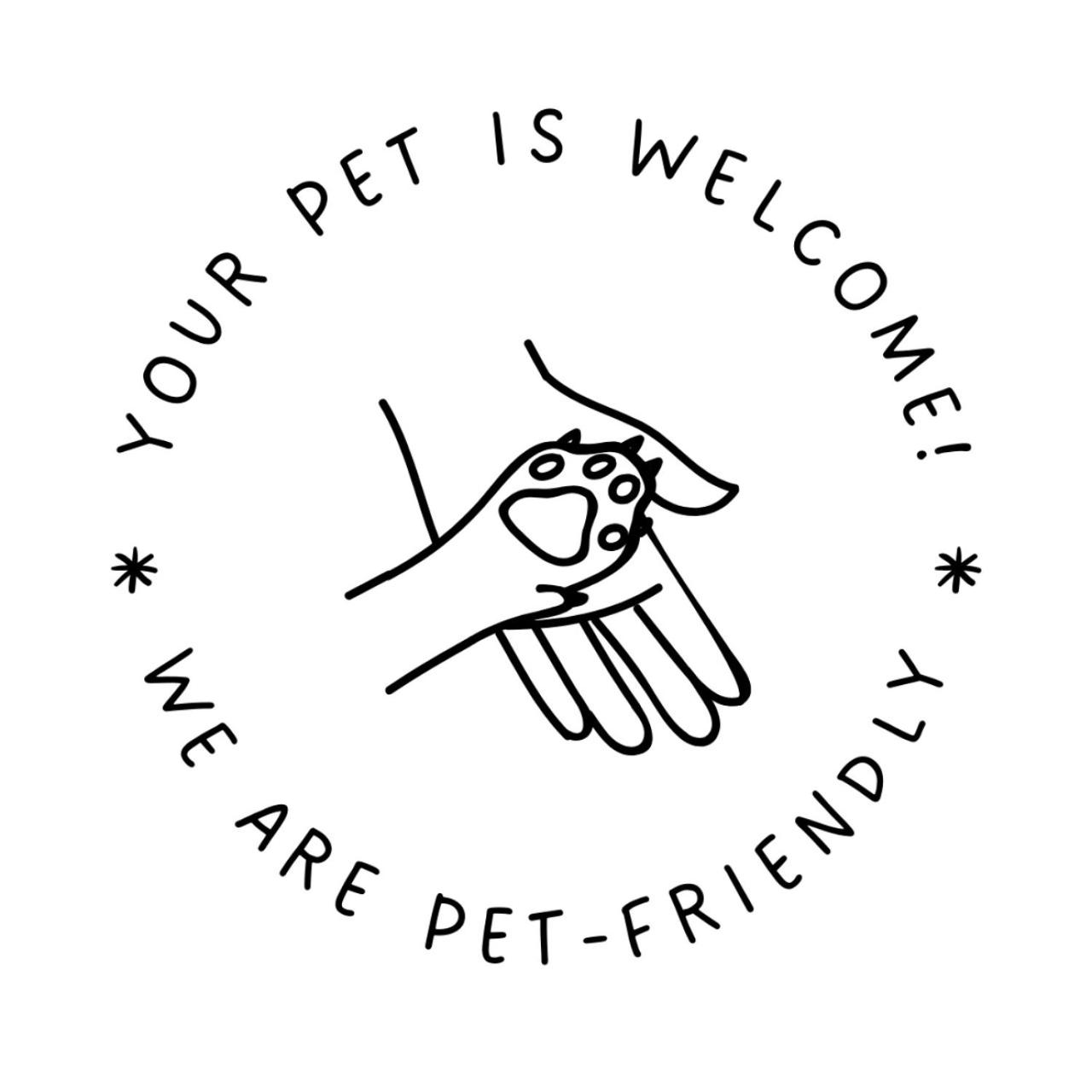 New Modern Cozy Guest House, Parking, Pet Friendly in Mar Vista!
