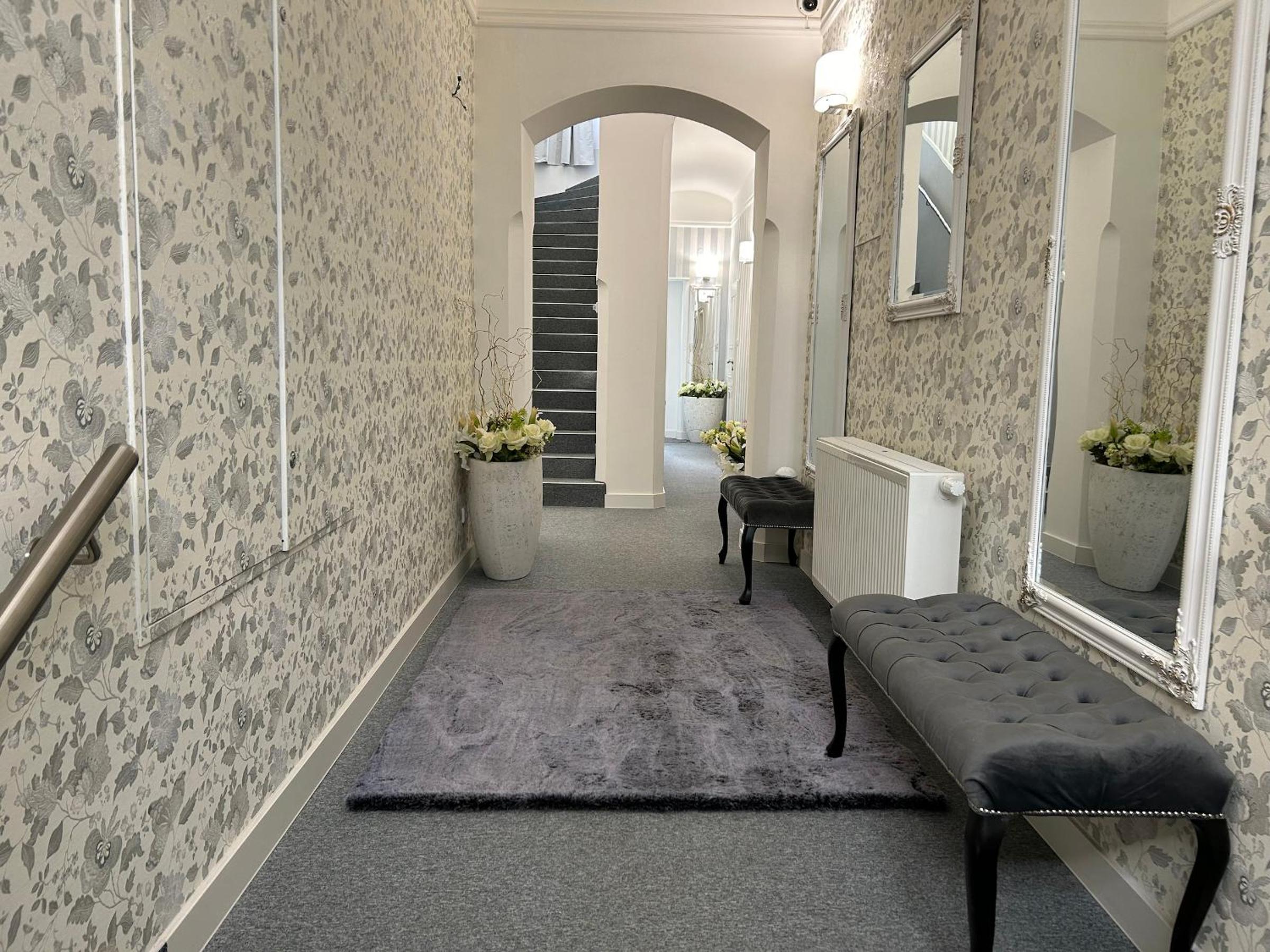 EFIPA Glamour Apartments