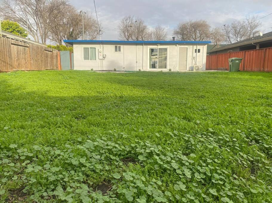 Milpitas Central Private 4Bd W jacuzzi Convenience!