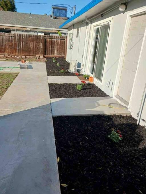 Milpitas Central Private 4Bd W jacuzzi Convenience!