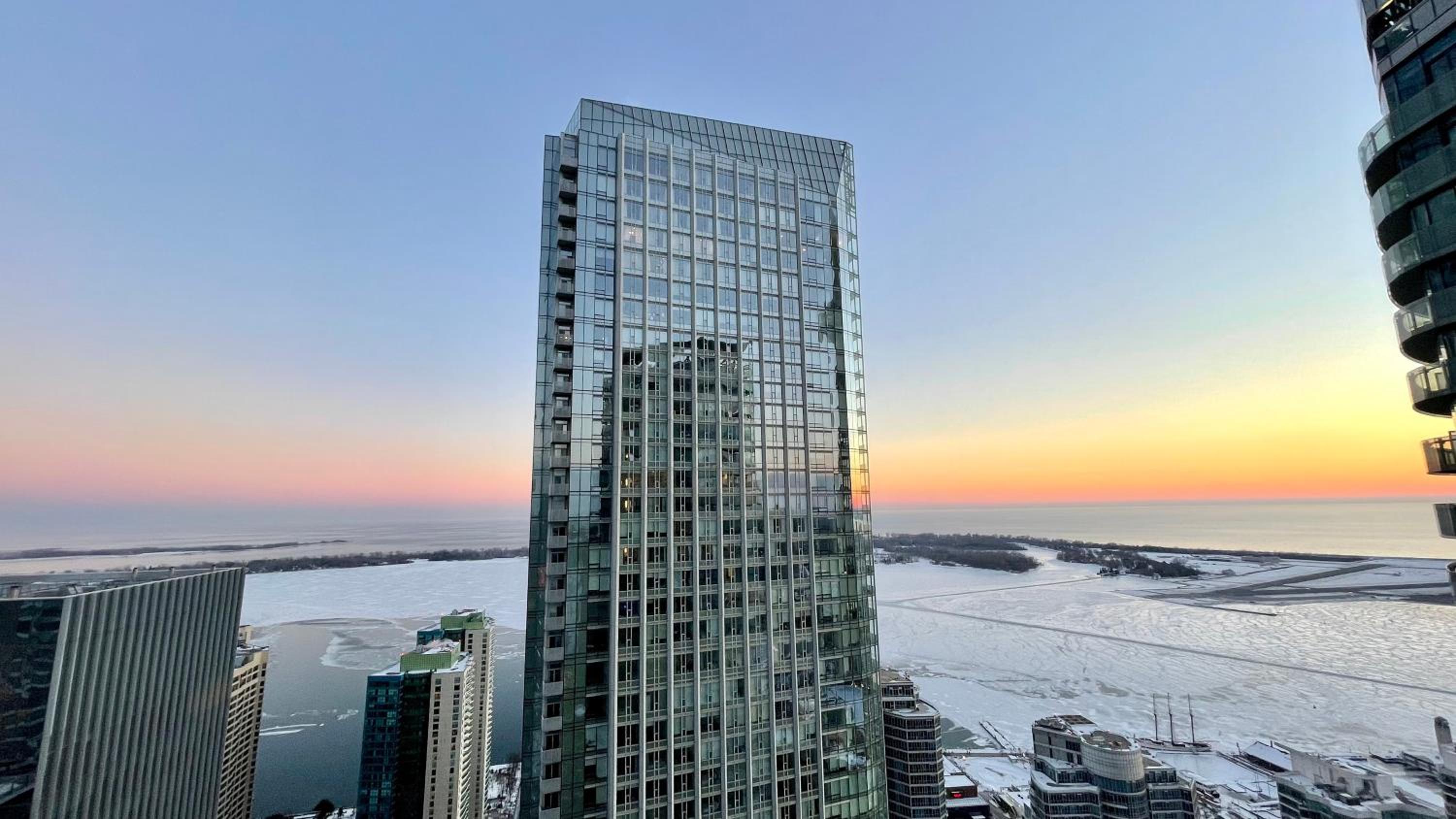 GLOBALSTAY Gorgeous Downtown Apartment