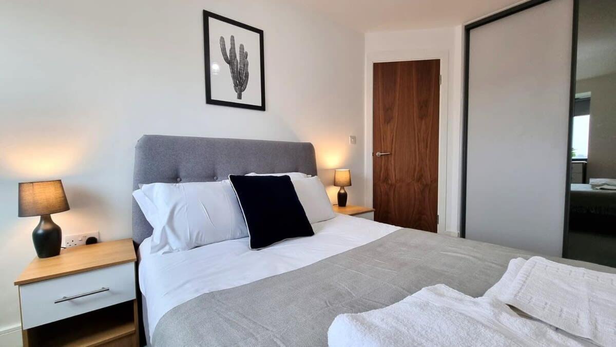 Luxury 1 bed apartment 10 mins from Bham City Centre