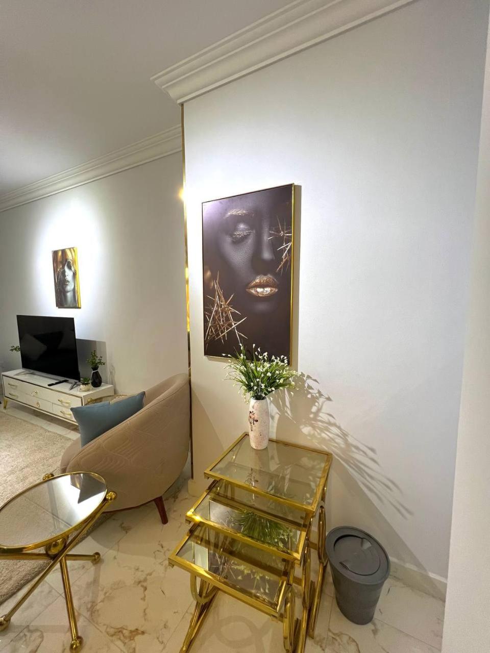 LUXURY HOME Namber 6