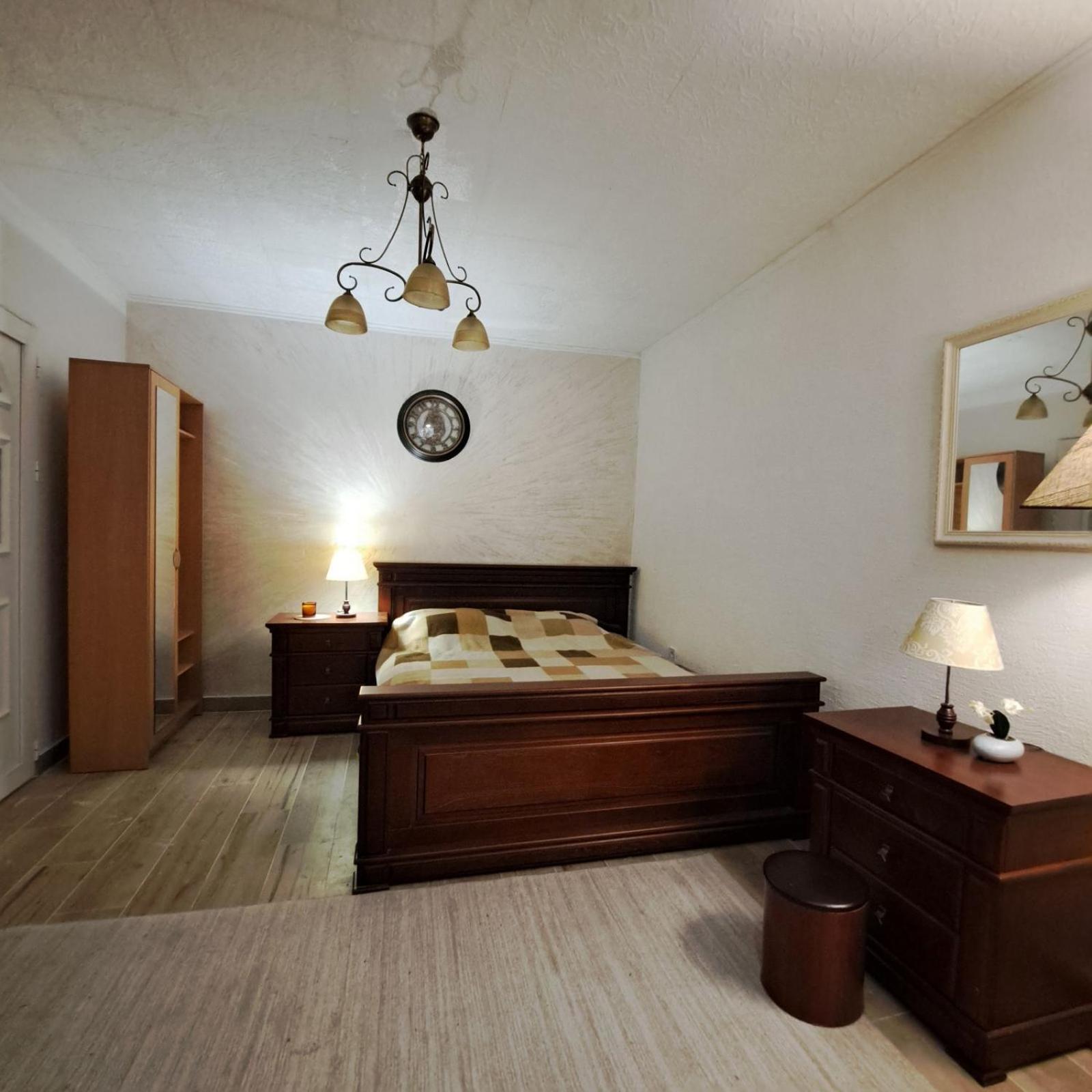 Unique Apartment Centar view 3