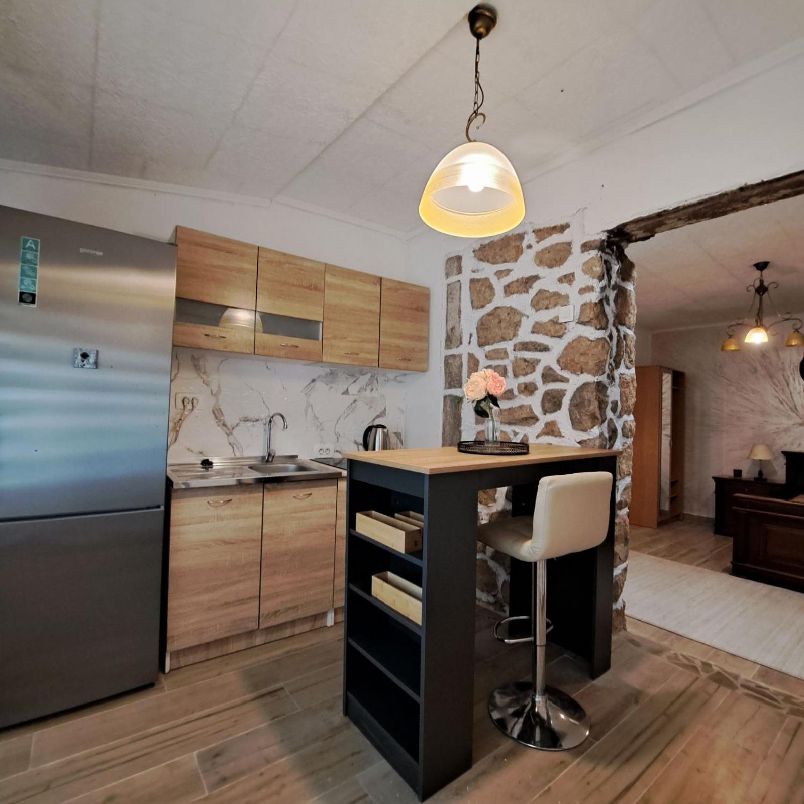 Unique Apartment Centar view 4