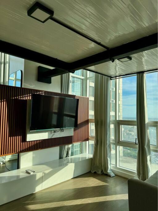 Spacious Loft Type Unit in City view 2