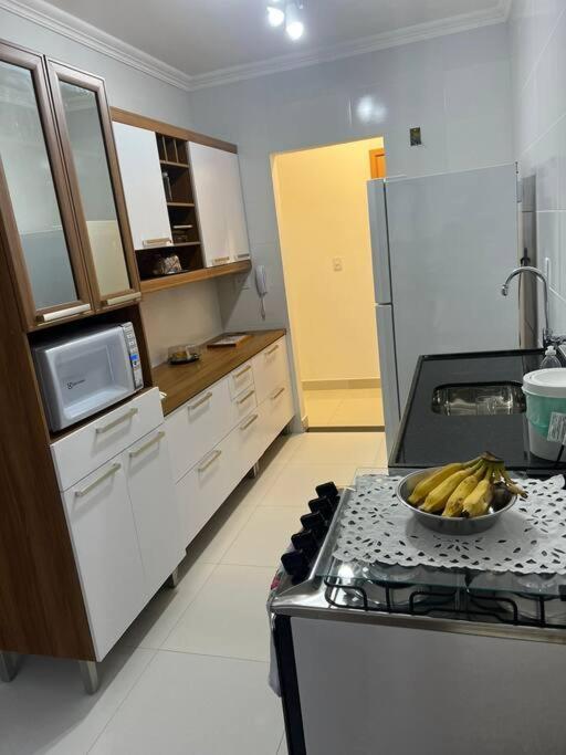 Apartamento Confortável e Espaçoso em Condomínio Familiar, 2 Quartos com 1 suíte e Lazer de Clube