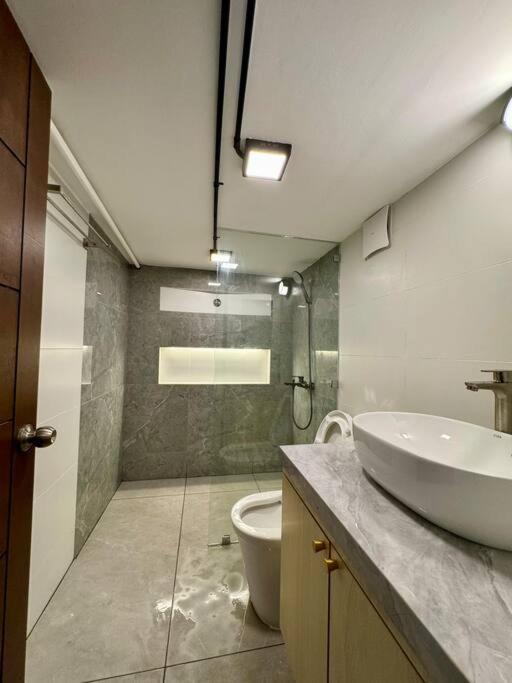 Spacious Loft Type Unit in City view 4