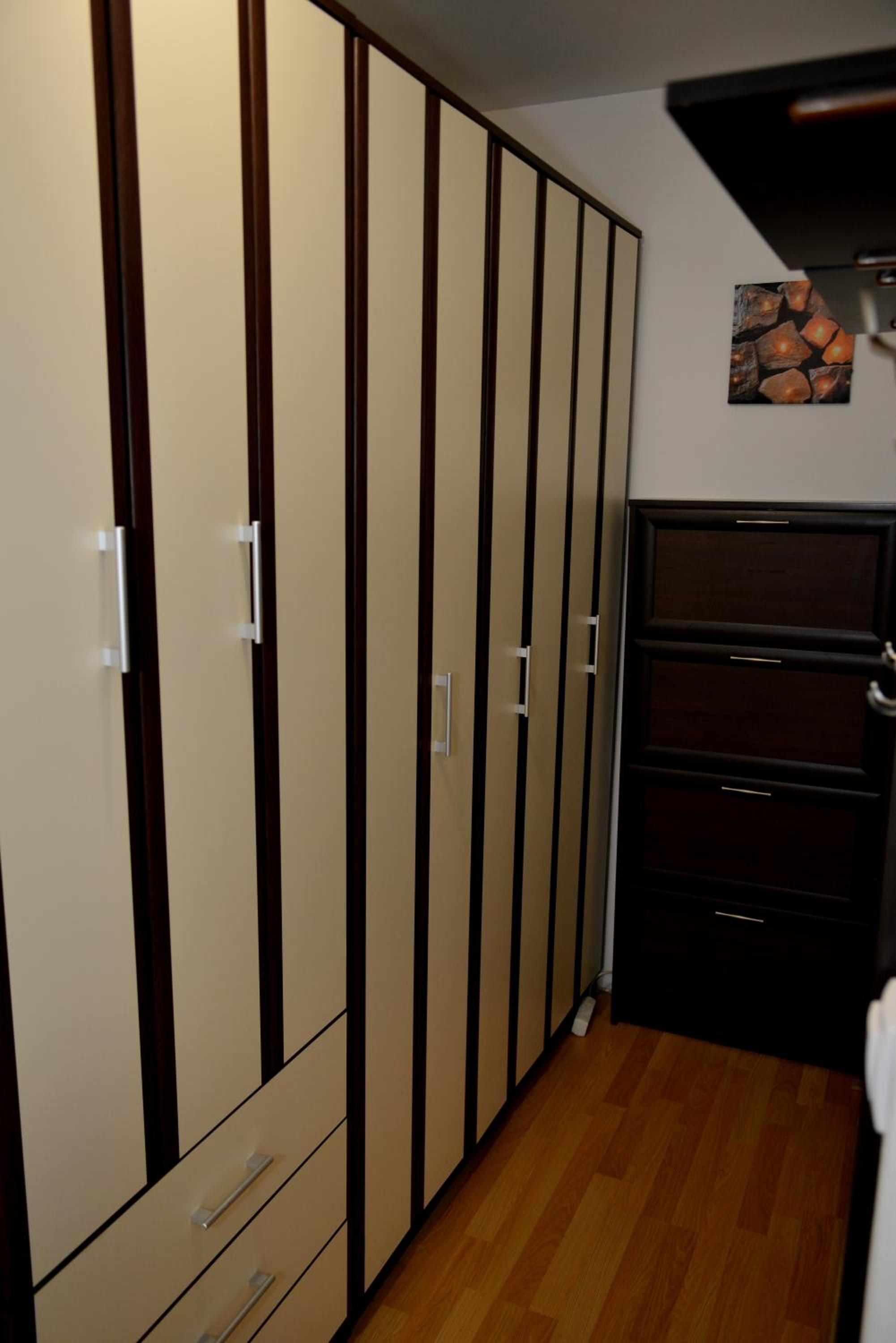 Three Aces Apartment