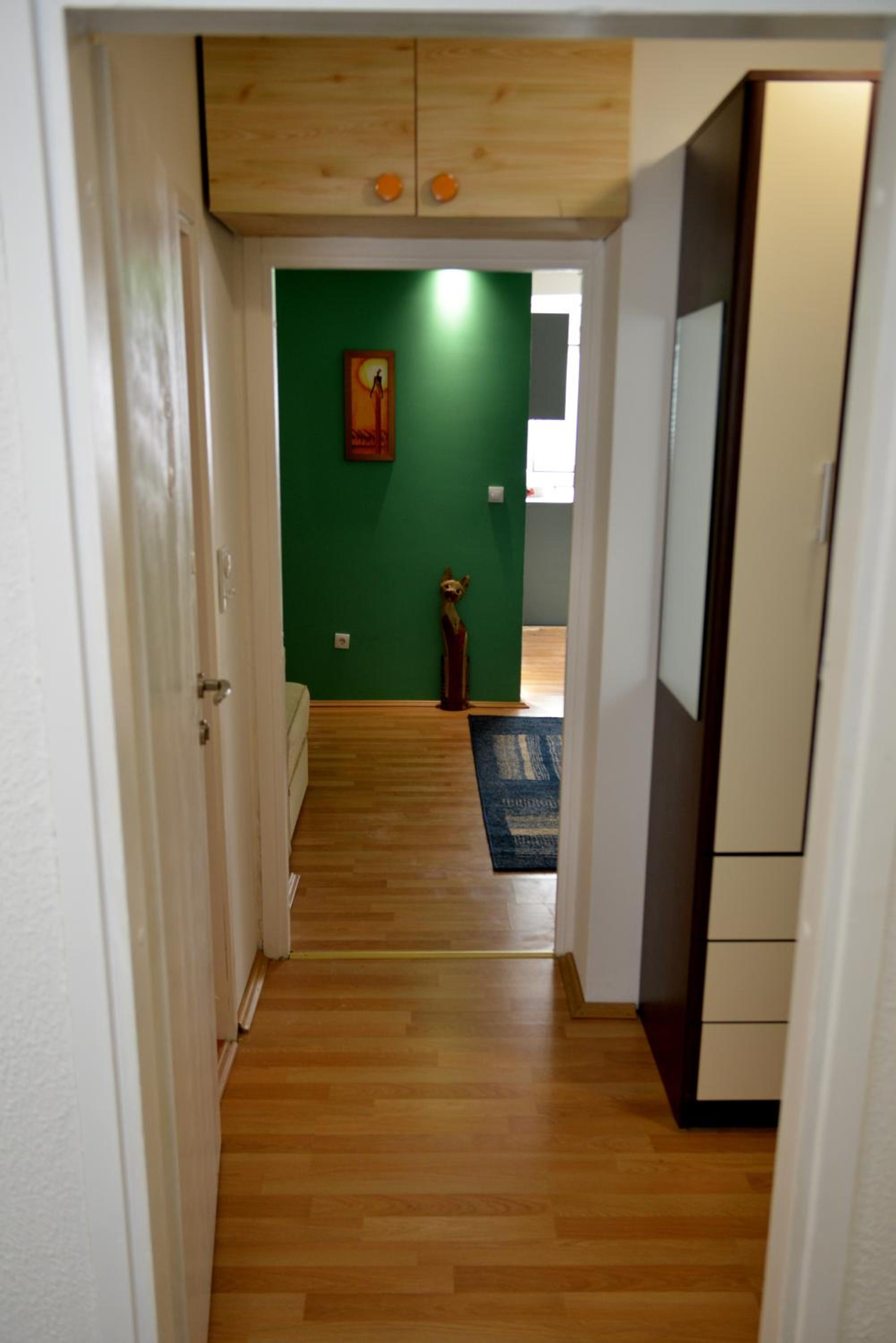 Three Aces Apartment