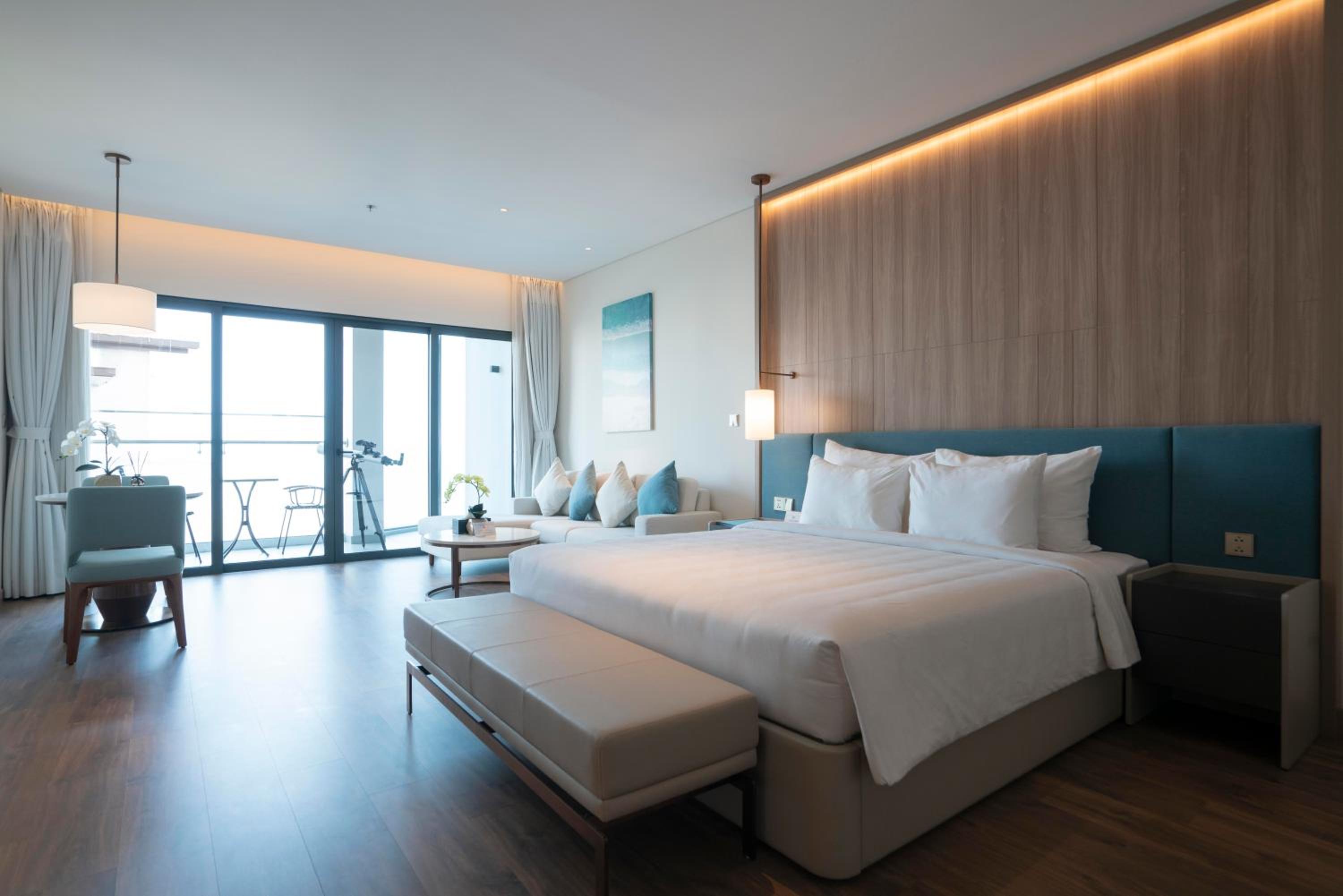 Căn hộ cao cấp tại ALaCarte Ha Long Bay Hotel Residence view 5