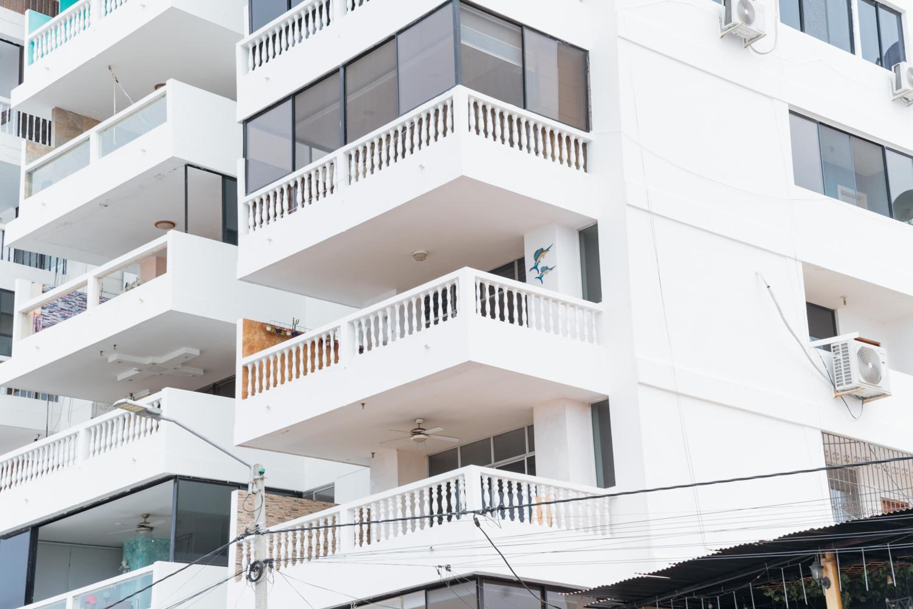 Apartment - Sleeps & Free Parking