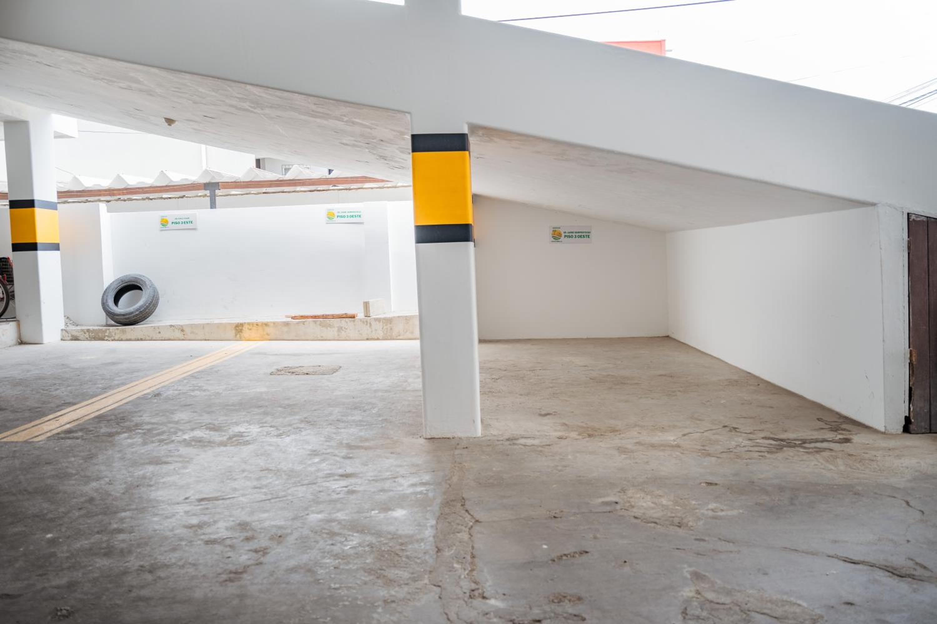Apartment - Sleeps & Free Parking