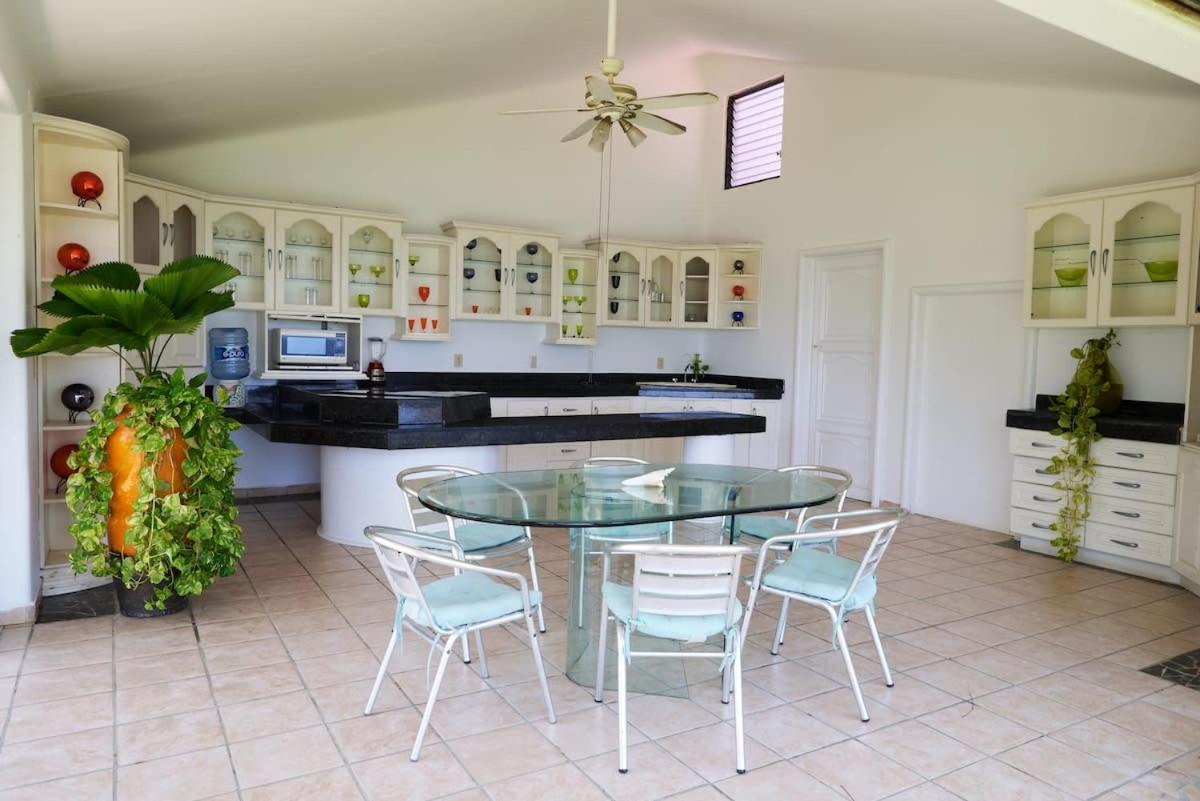 Paradis Villa breach front ocean view