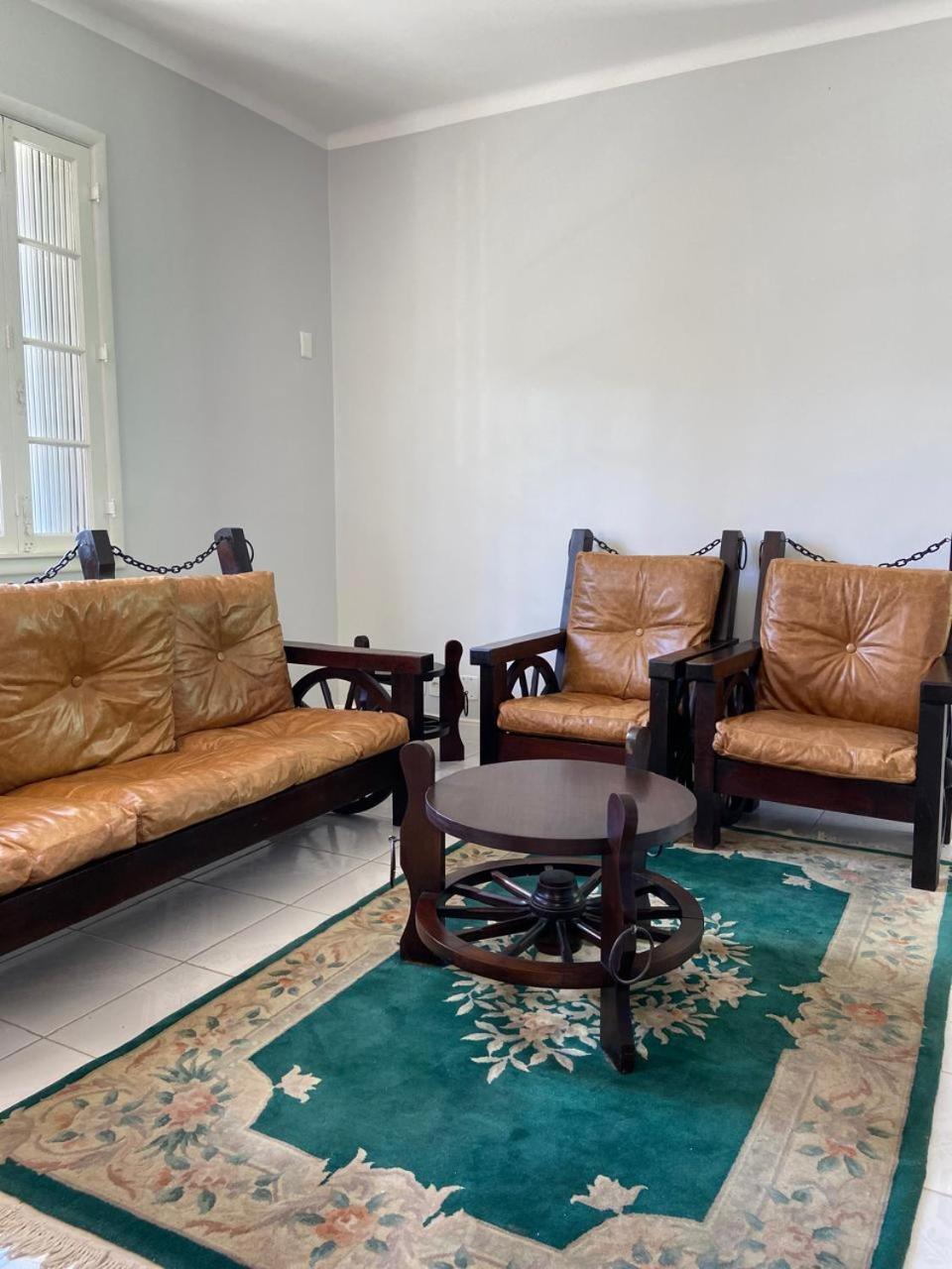Casa da Varanda Próximo Centro