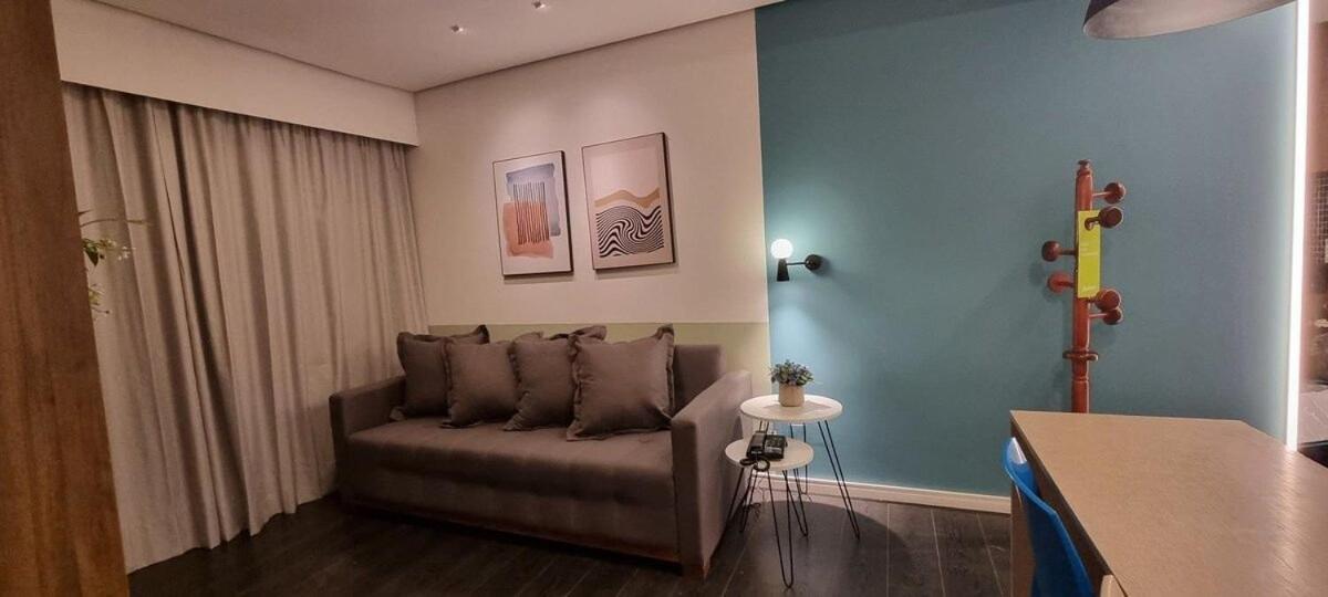 High standard hotel