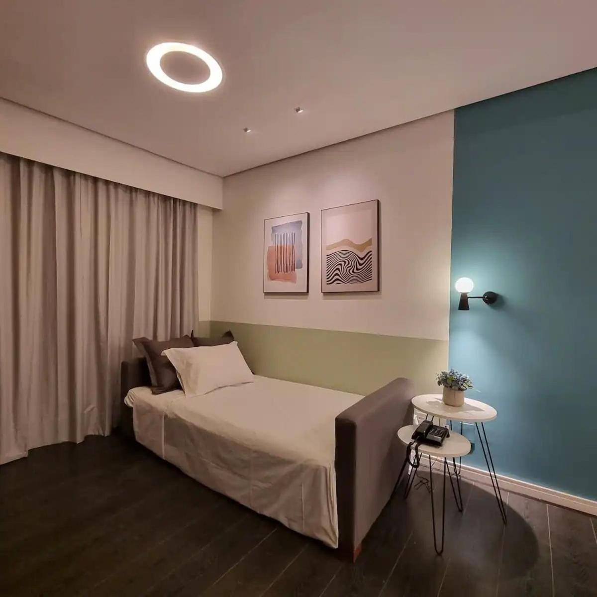 High standard hotel