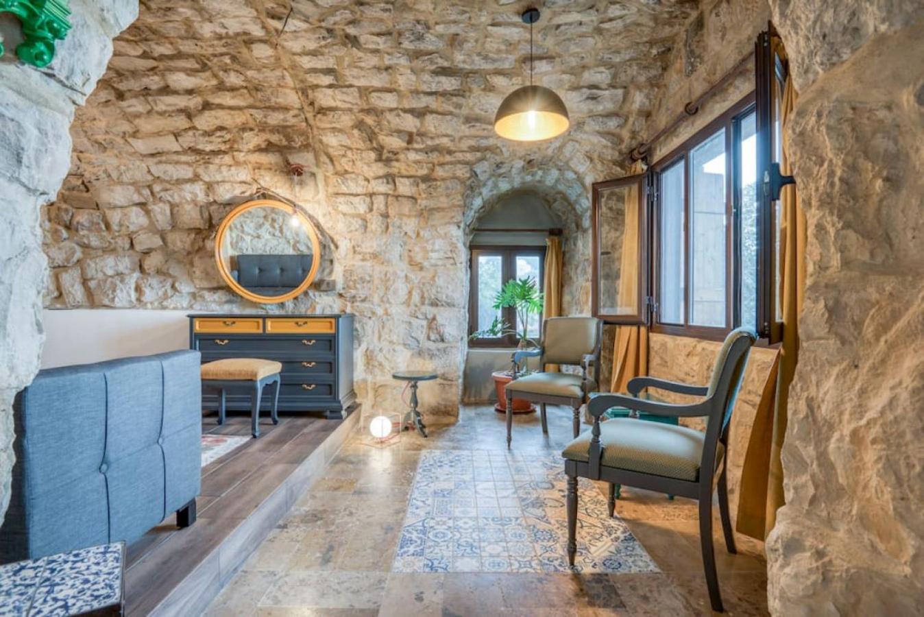La Kava 1-BR Apt with Terrace in Ain Aar view 3