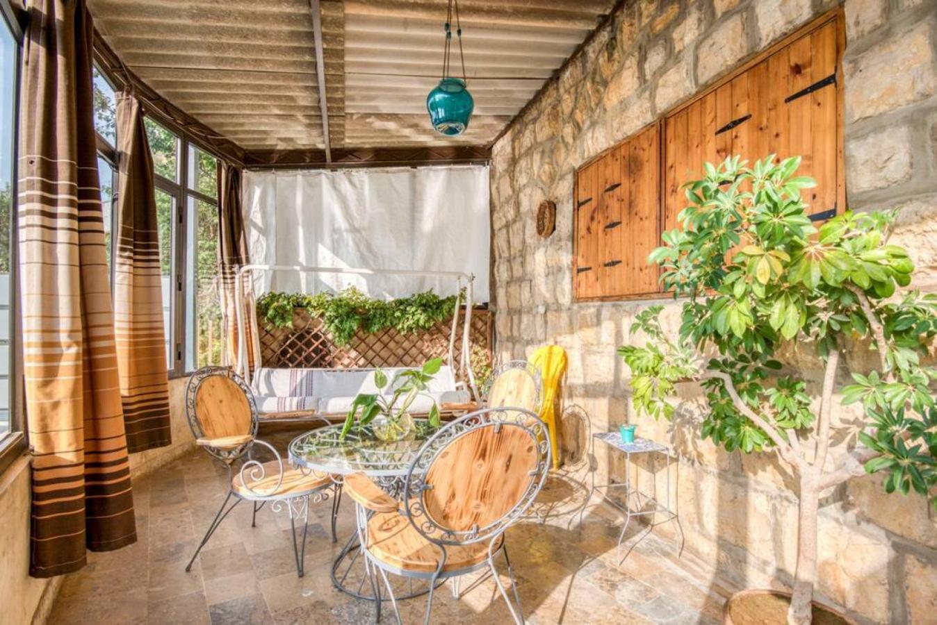 La Kava 1-BR Apt with Terrace in Ain Aar view 4