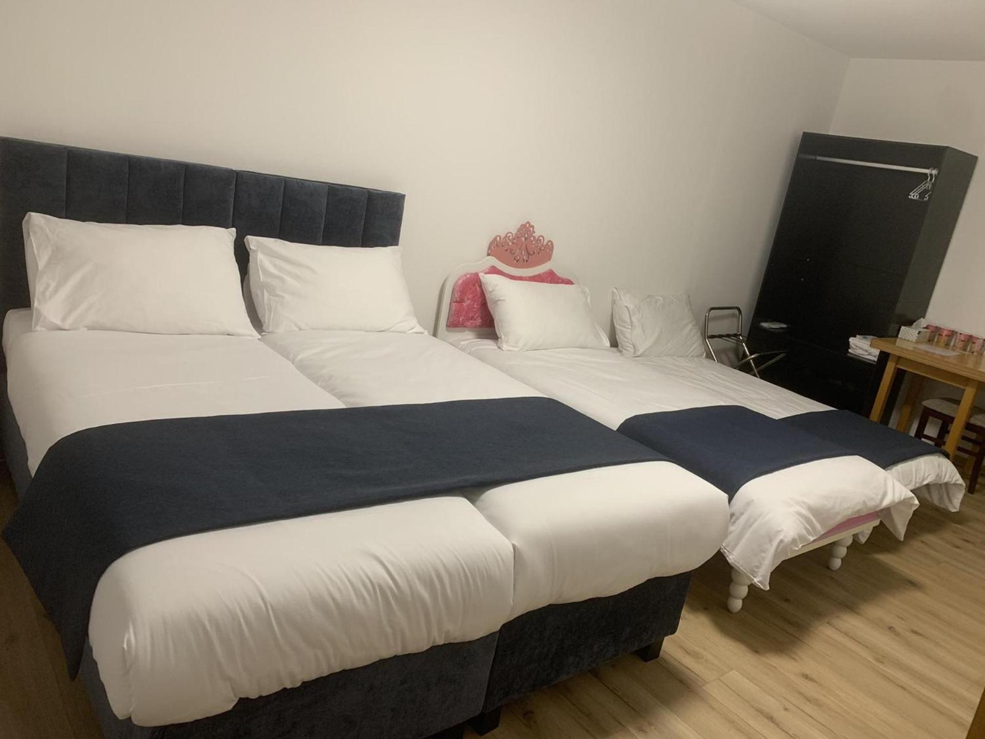 Stunning 2-Bed Apartment in Praha 4