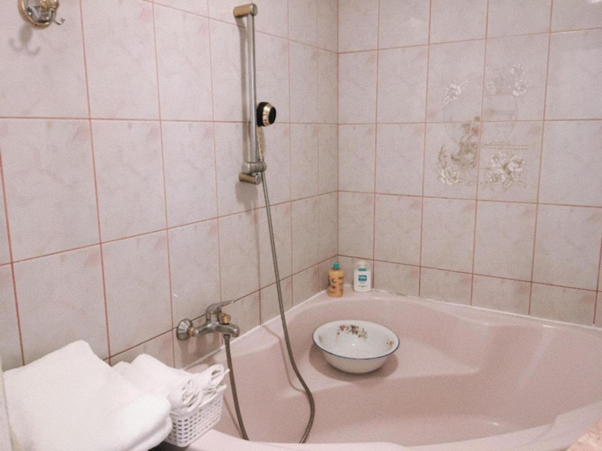 Stunning 2-Bed Apartment in Praha 4