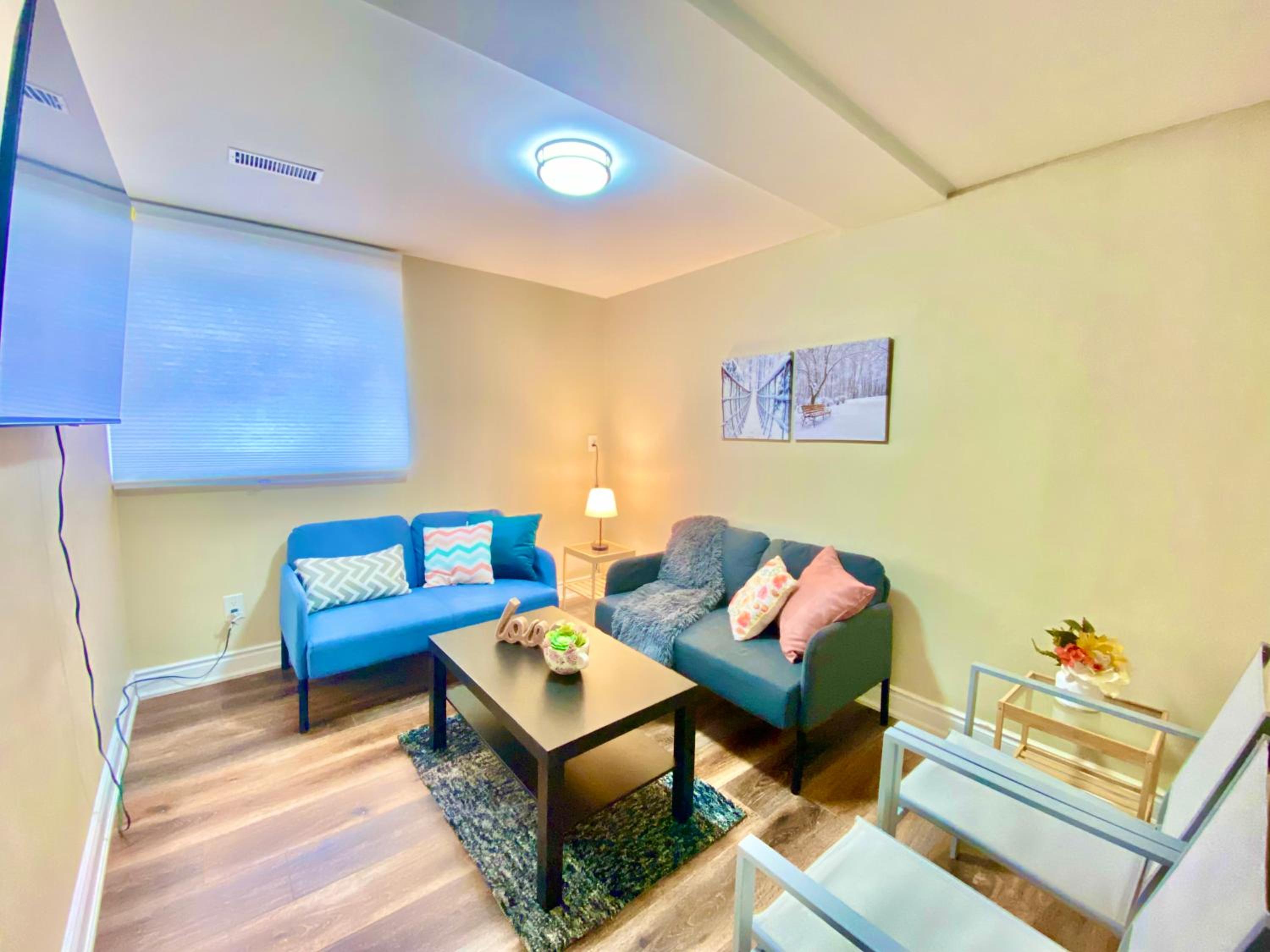 Relaxing 3 Bedroom Basement Stay