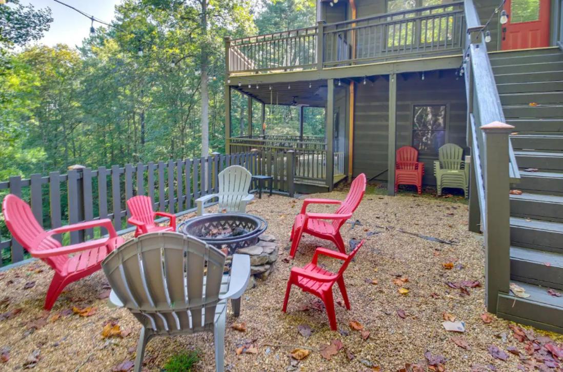 Bear Feet Cabin view 4