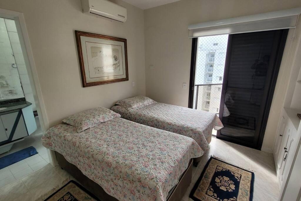 Apartamento Cobertura com Piscina - Guarujá/Pitangueiras