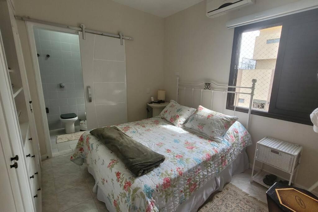 Apartamento Cobertura com Piscina - Guarujá/Pitangueiras