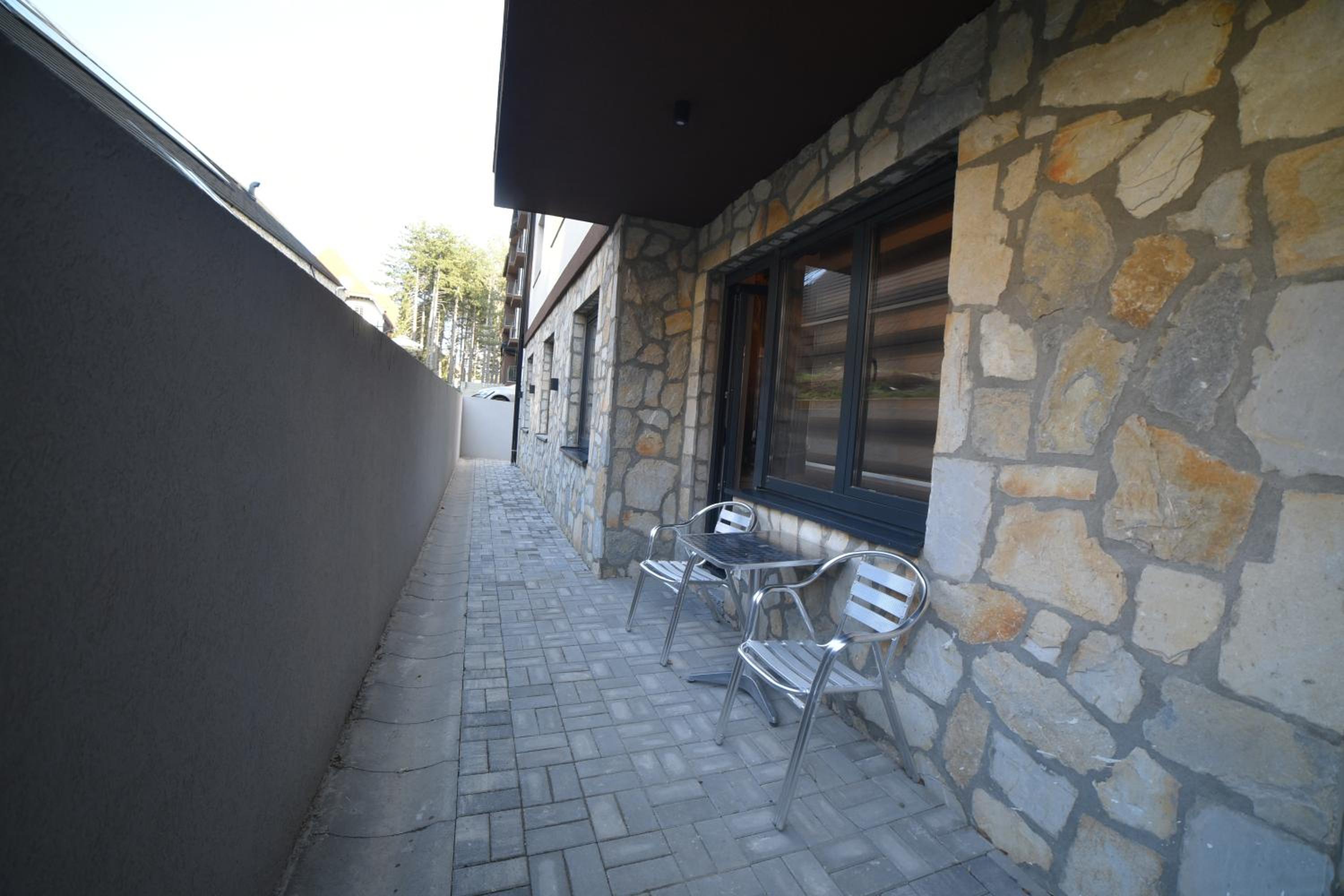 Photo 17