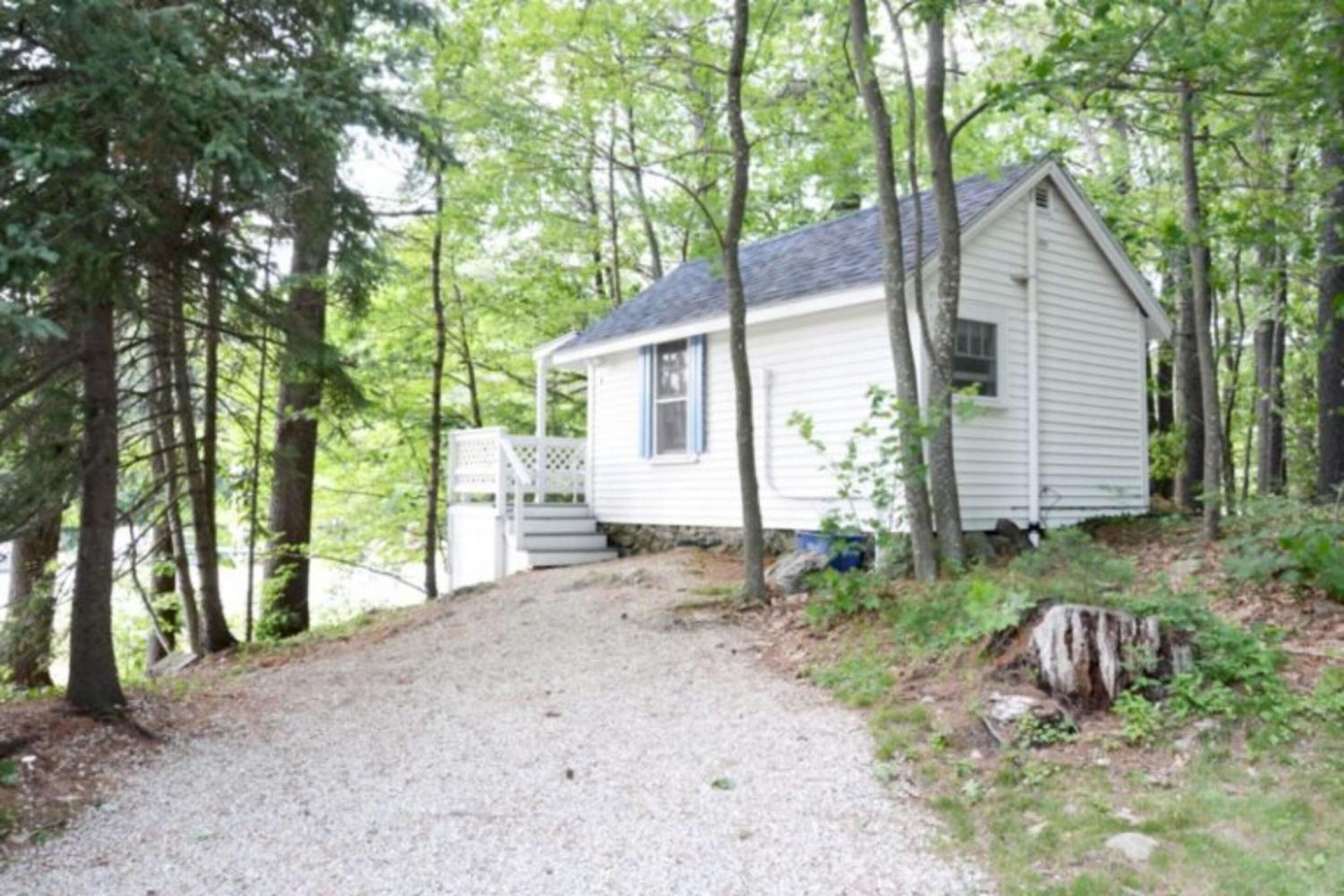 2 River Road Inn & Cottages