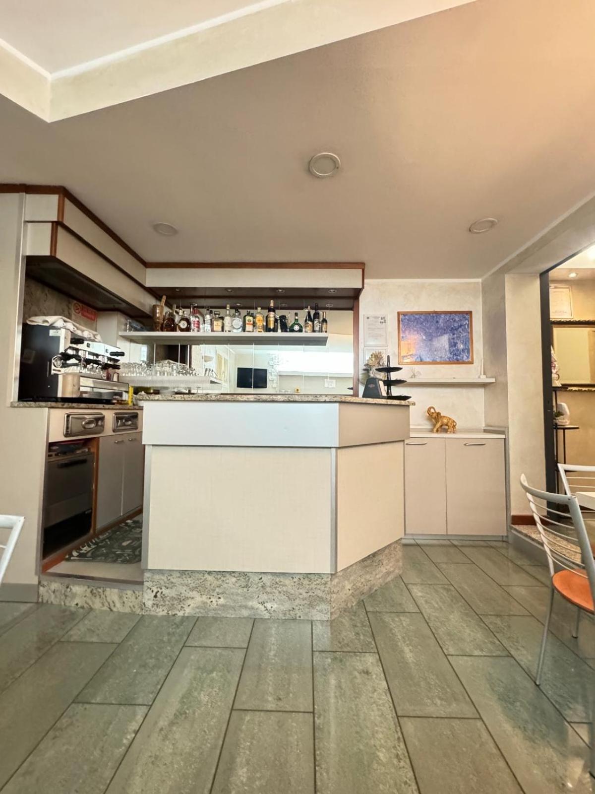 Hotel Le Querce en Milan — kitchen