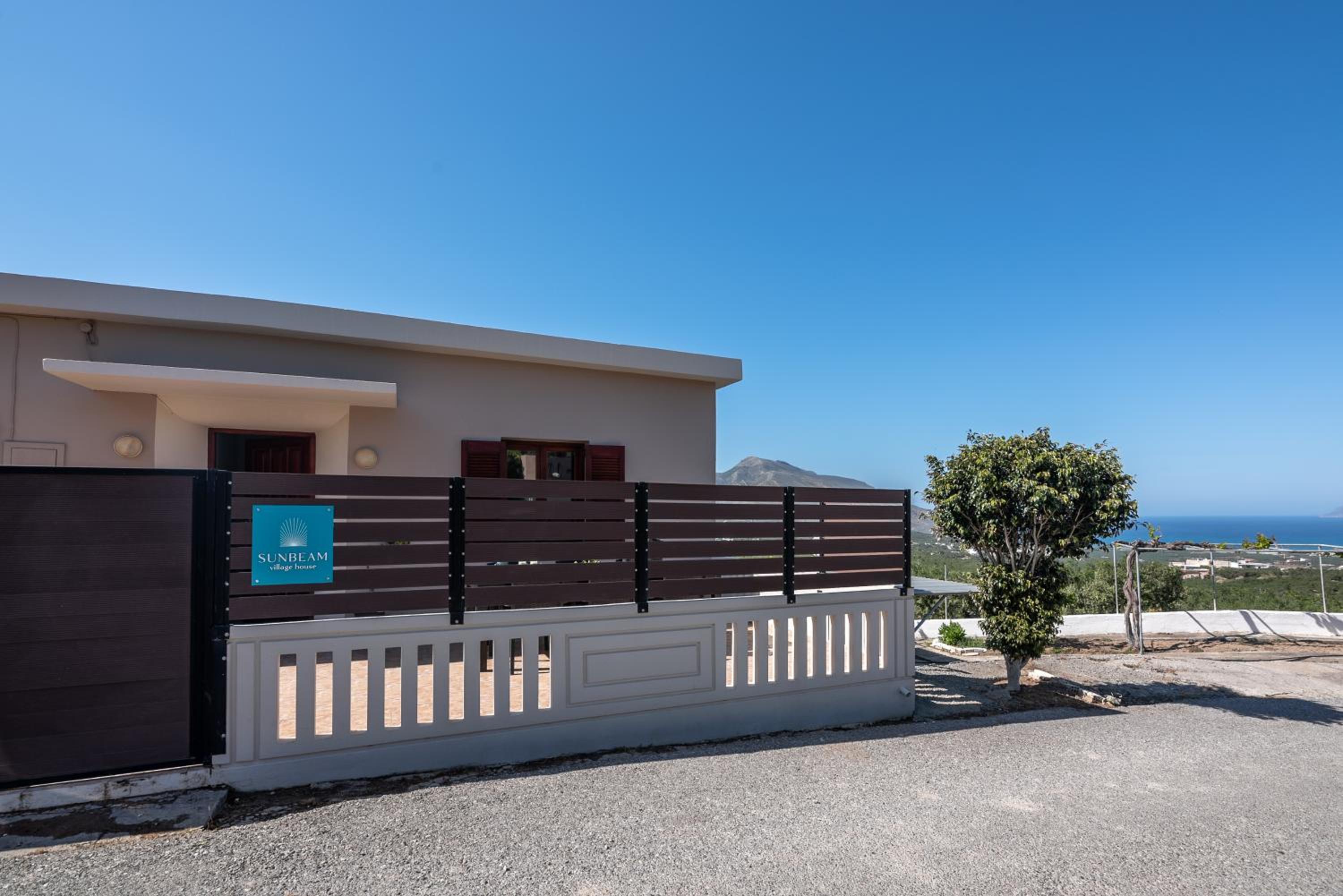 Sunbeam Village House- 5min from Falassarna Bch photo 3