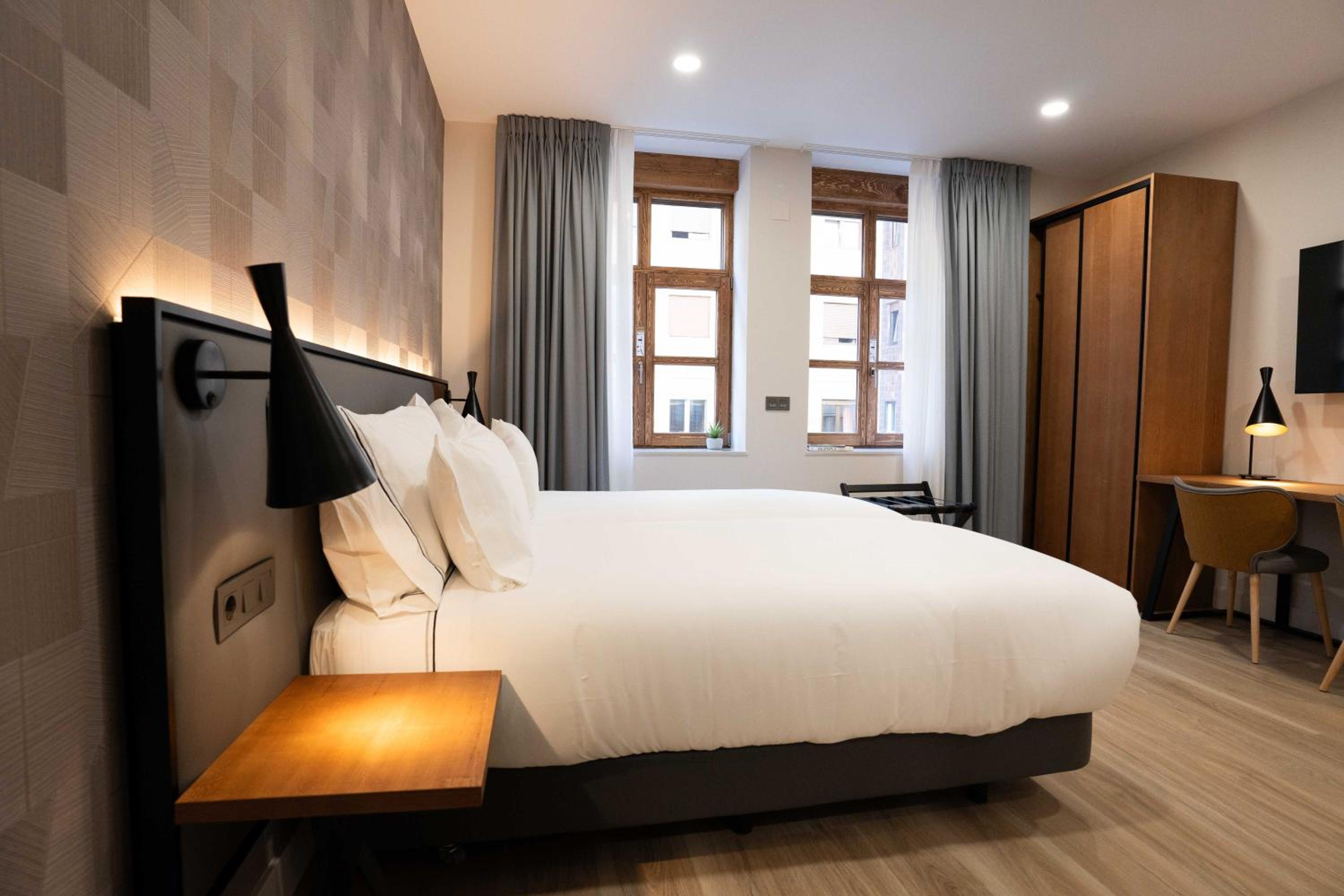 Prisma Suites
