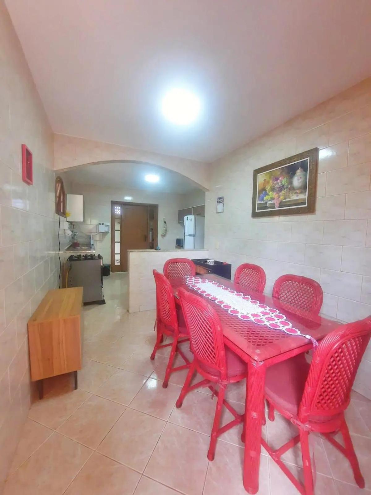 Casa ampla e confortável em São Pedro da Aldeia.