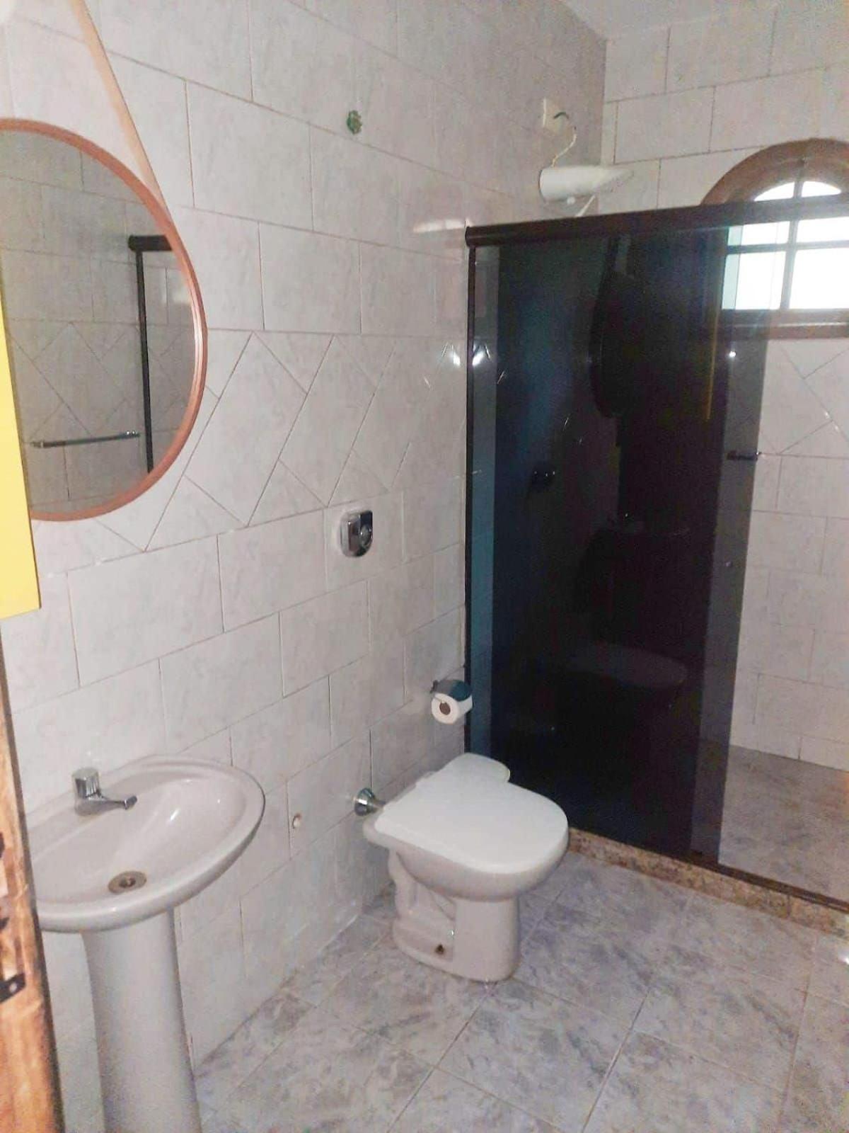 Casa ampla e confortável em São Pedro da Aldeia.
