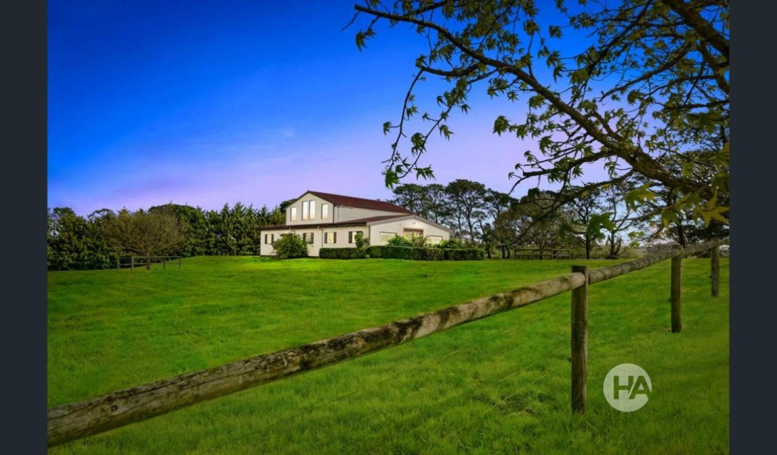 Peninsula Majestic Farm Retreat 5bd 3Bth Solar Salt Pool Gas Heated Spa and Fire