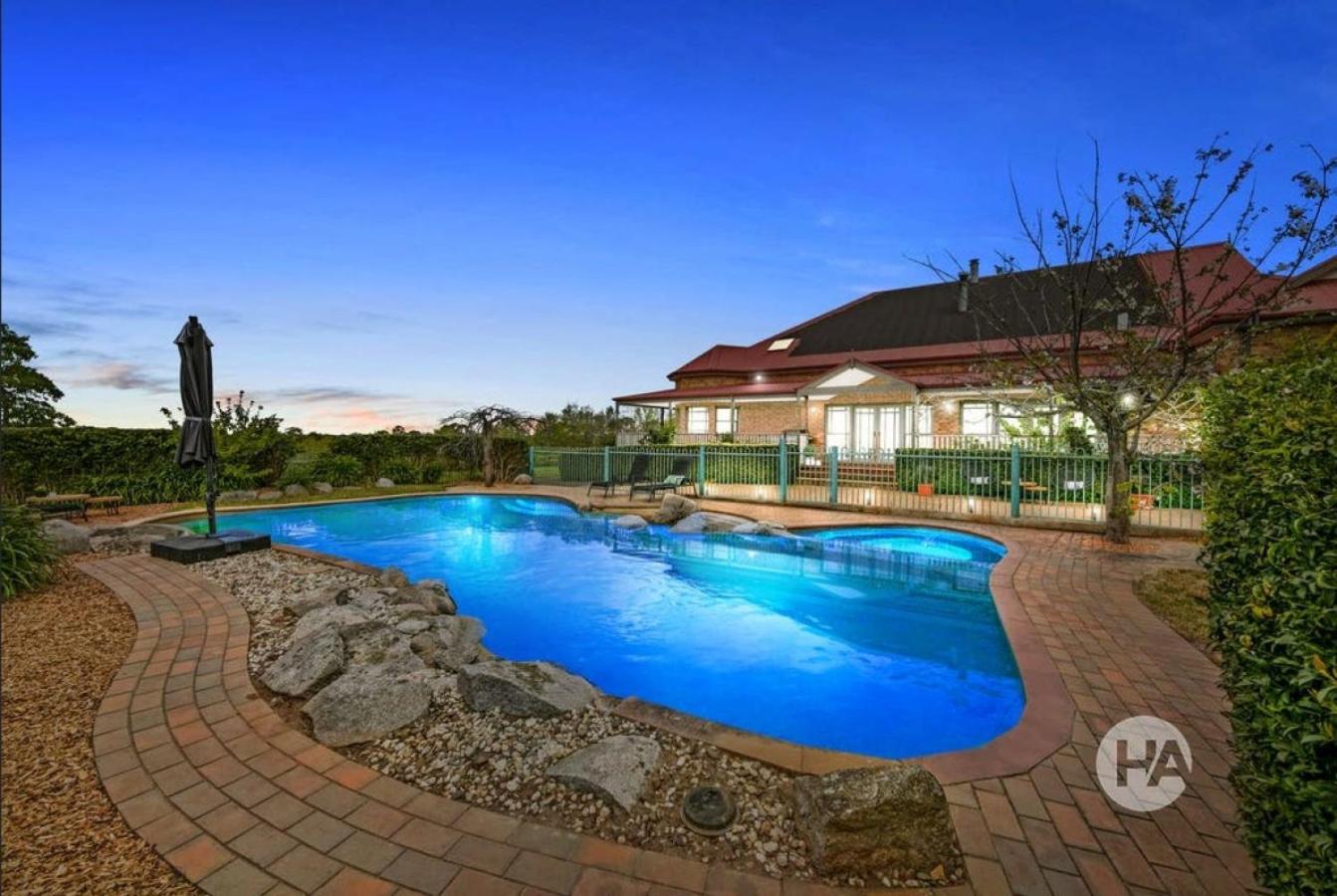 Peninsula Majestic Farm Retreat 5bd 3Bth Solar Salt Pool Gas Heated Spa and Fire